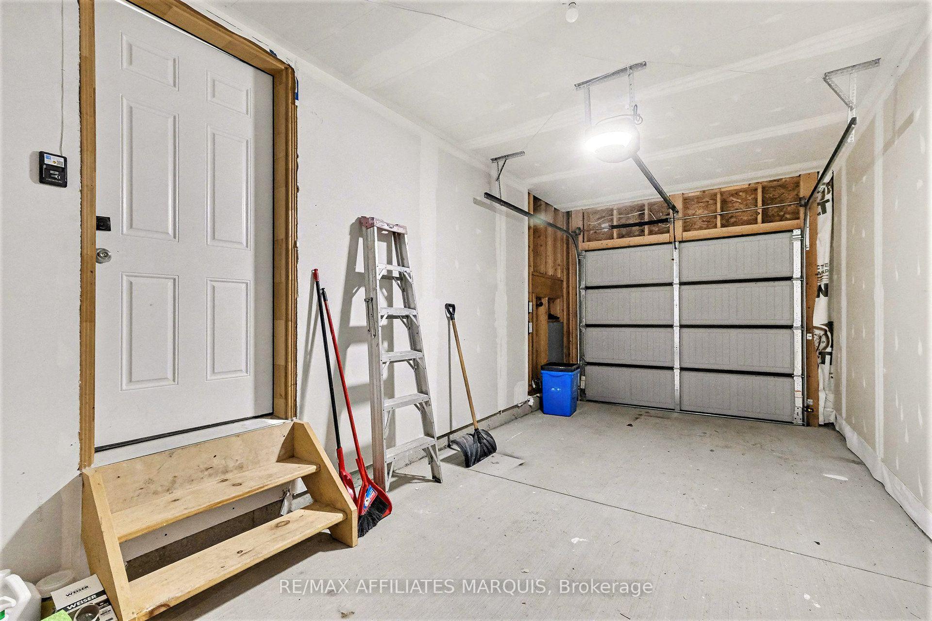 Photo 20 of 44 Whitcomb Crescent, Smiths Falls, Smiths Falls — HOMEH