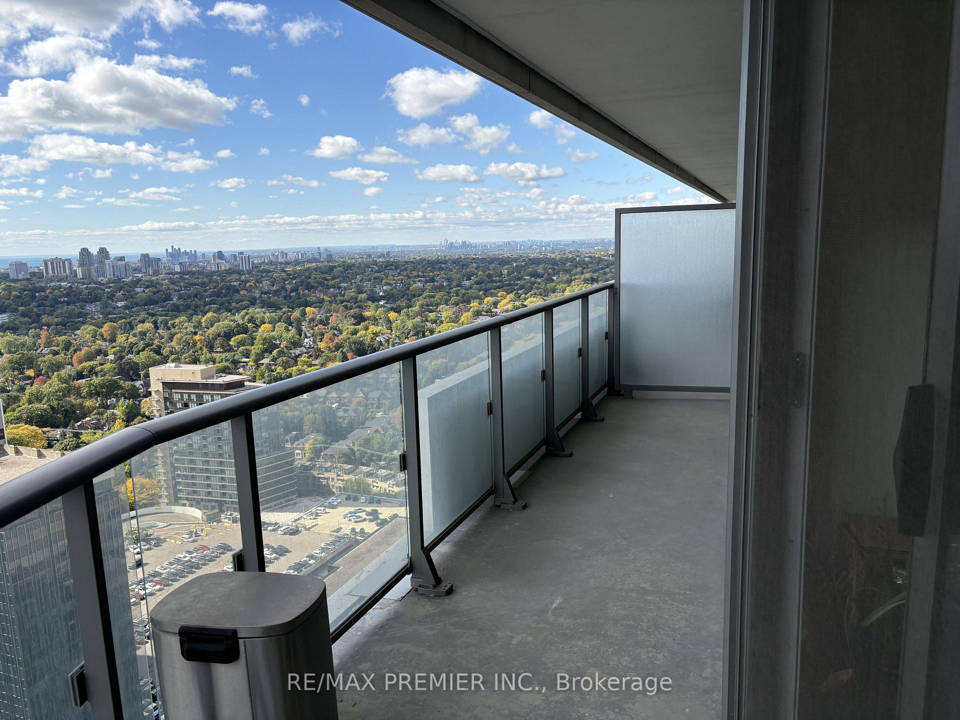 Photo 7 of Unit 3105, 2221 Yonge Street, Toronto, Mount Pleasant West — HOMEH