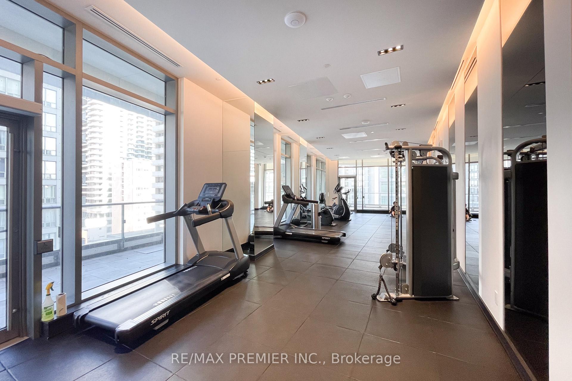 Photo 9 of Unit 3105, 2221 Yonge Street, Toronto, Mount Pleasant West — HOMEH