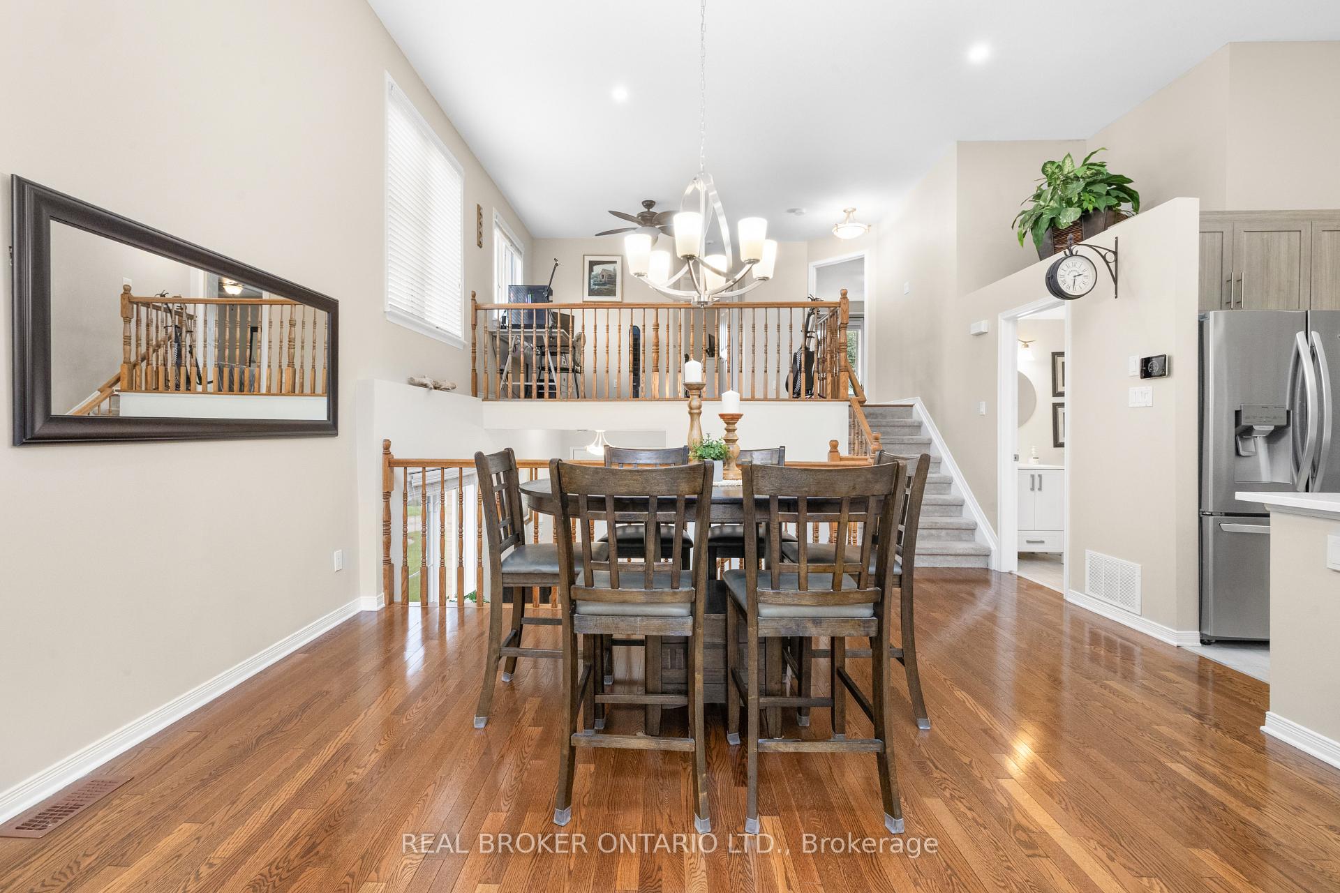 Photo 12 of 132 Macassa Circle, Ottawa, Kanata - Kanata Lakes/Heritage Hills — HOMEH
