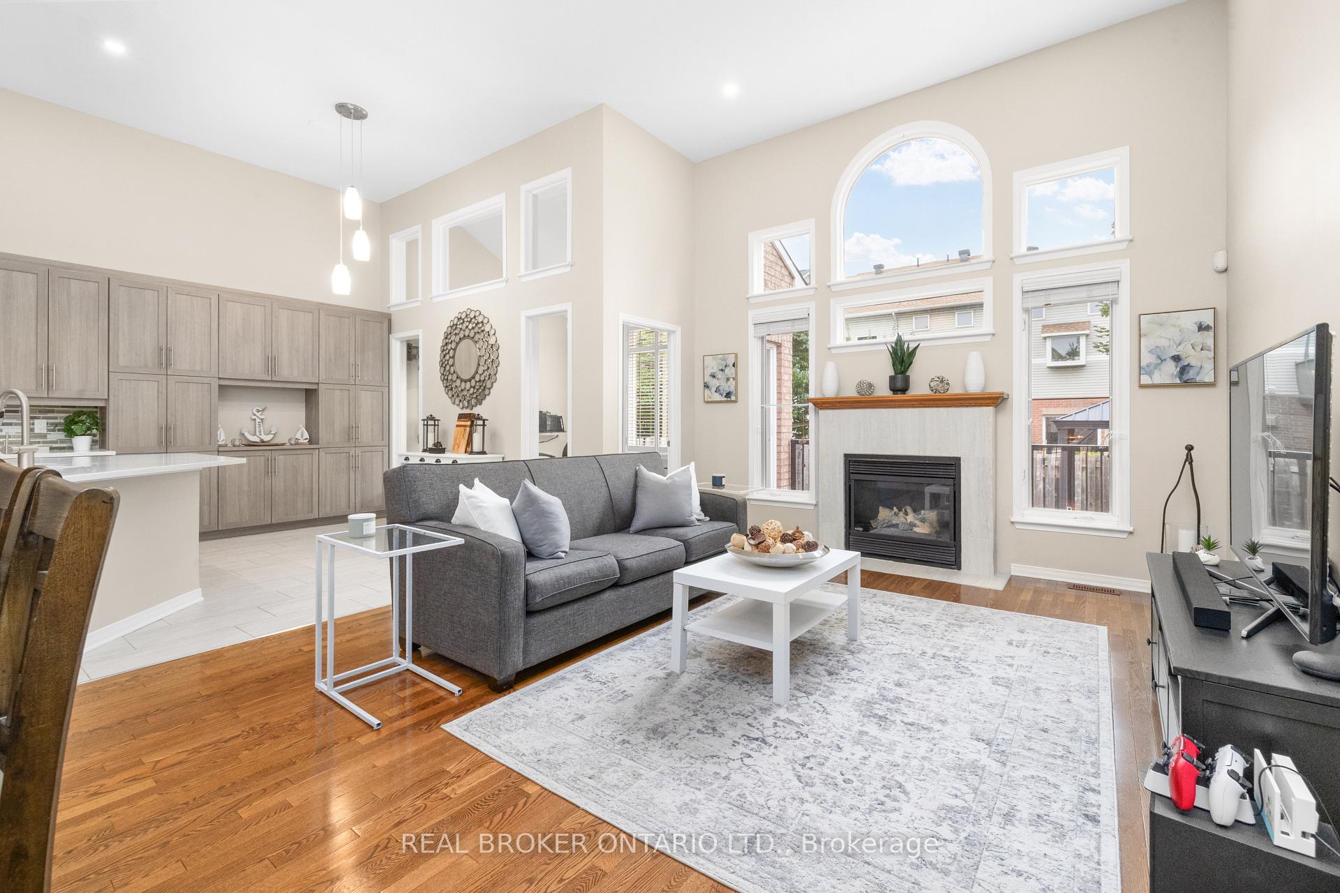 Photo 13 of 132 Macassa Circle, Ottawa, Kanata - Kanata Lakes/Heritage Hills — HOMEH