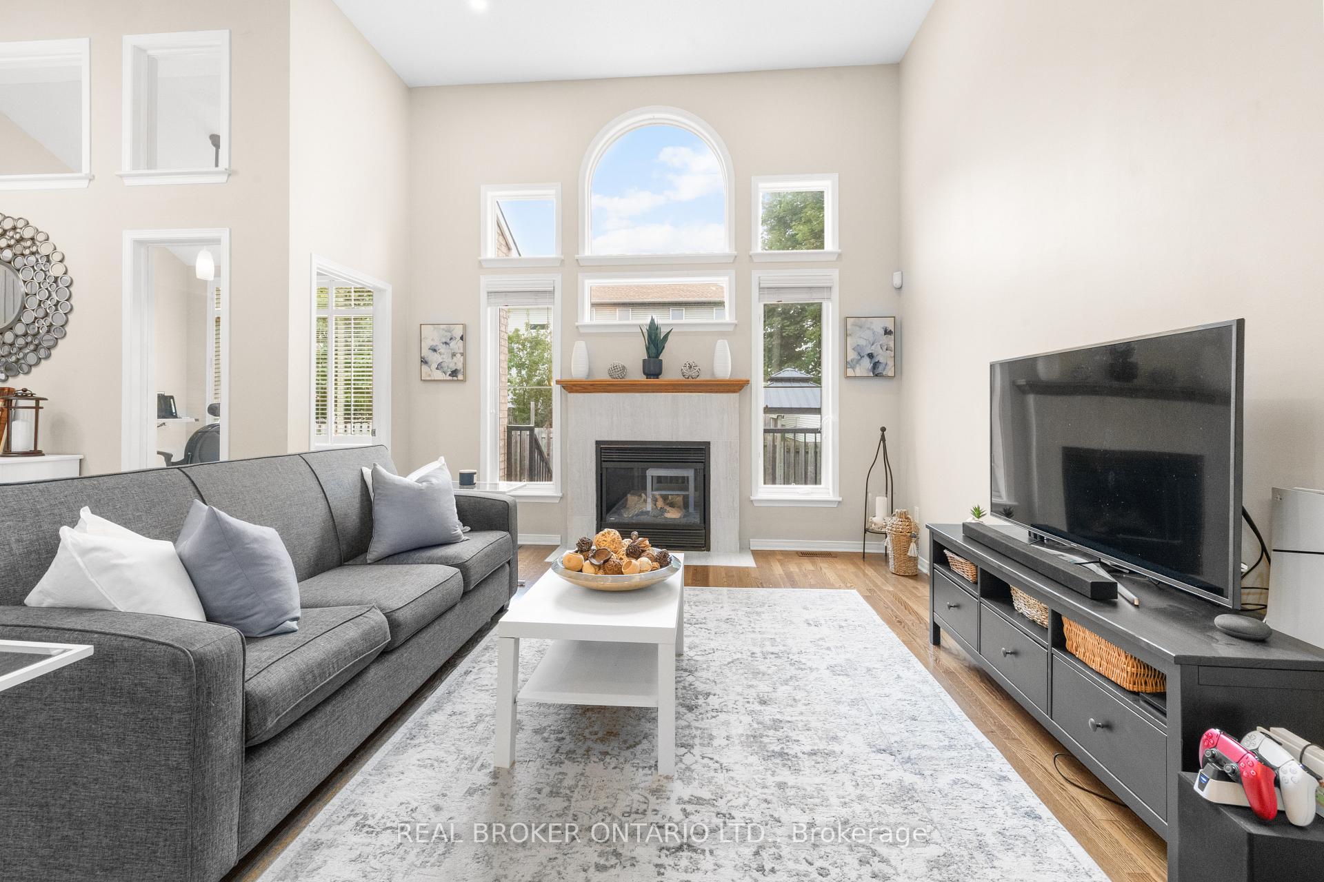 Photo 14 of 132 Macassa Circle, Ottawa, Kanata - Kanata Lakes/Heritage Hills — HOMEH
