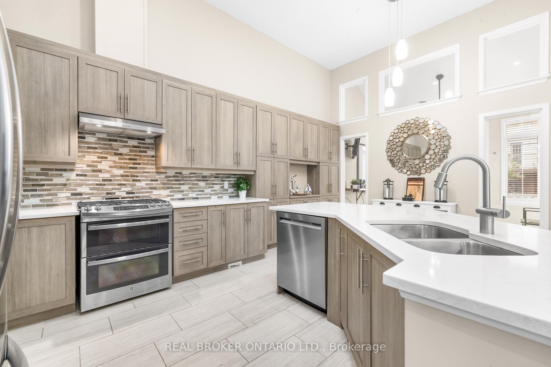 Photo 28 of 132 Macassa Circle, Ottawa, Kanata - Kanata Lakes/Heritage Hills — HOMEH