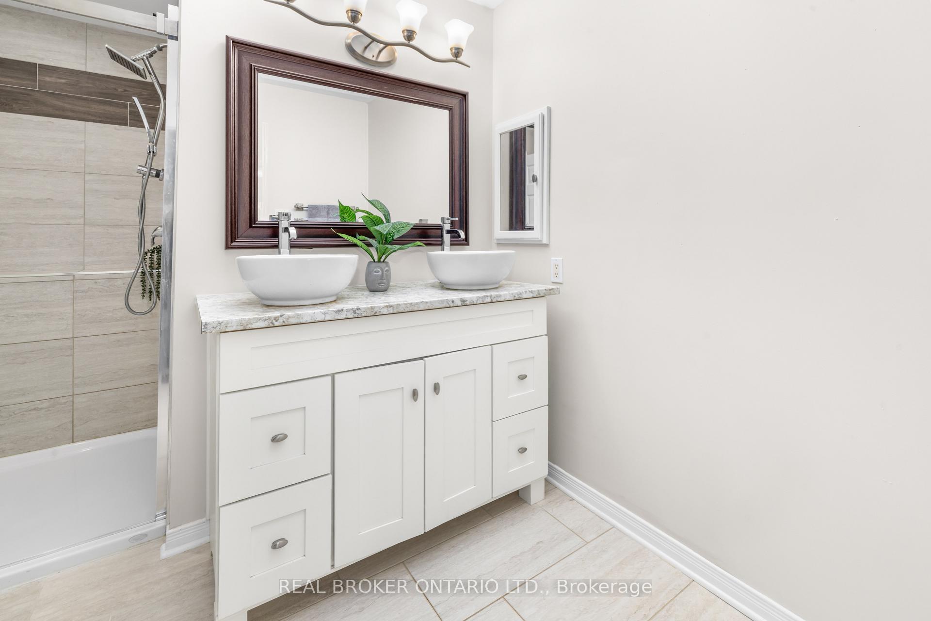 Photo 38 of 132 Macassa Circle, Ottawa, Kanata - Kanata Lakes/Heritage Hills — HOMEH