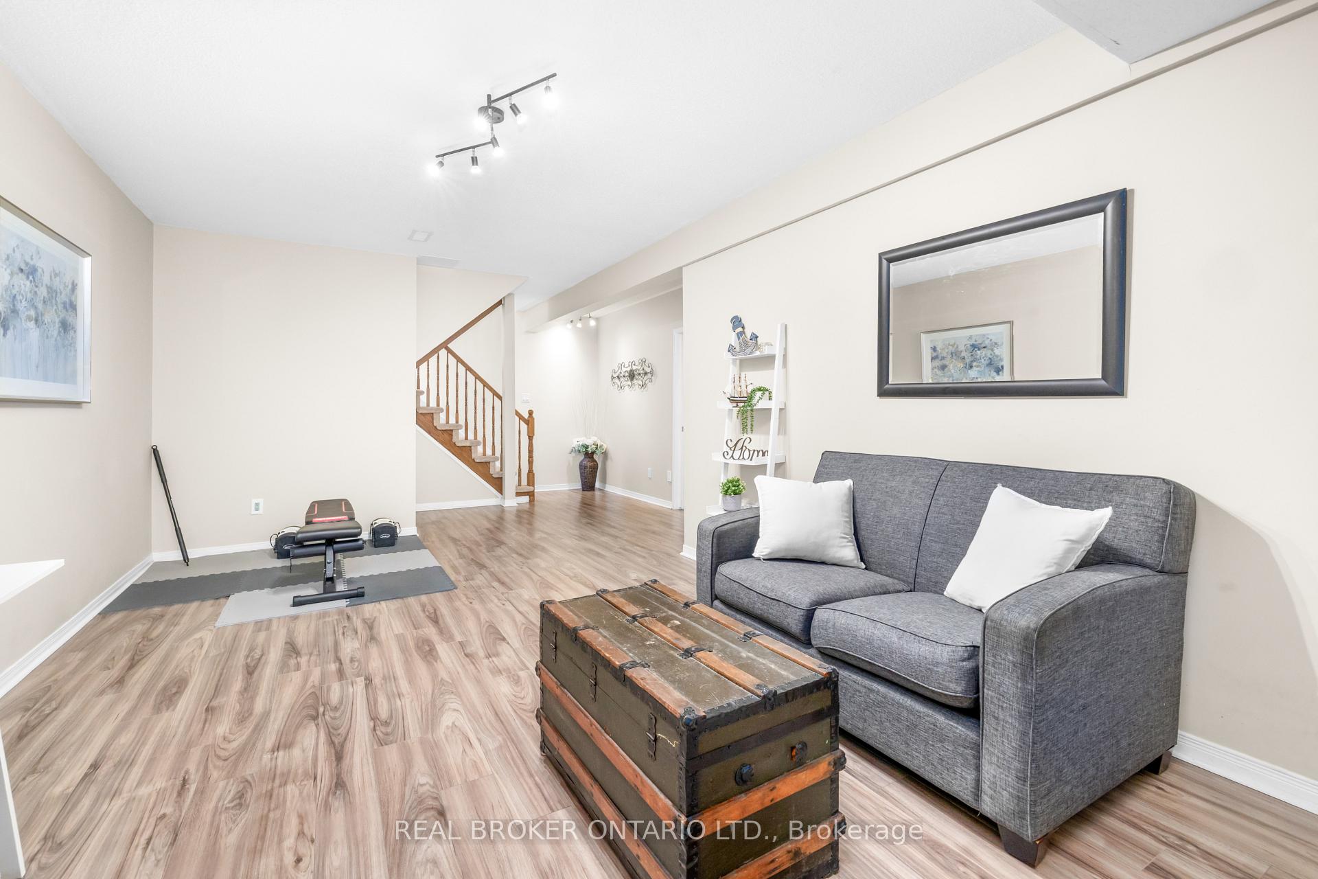 Photo 45 of 132 Macassa Circle, Ottawa, Kanata - Kanata Lakes/Heritage Hills — HOMEH