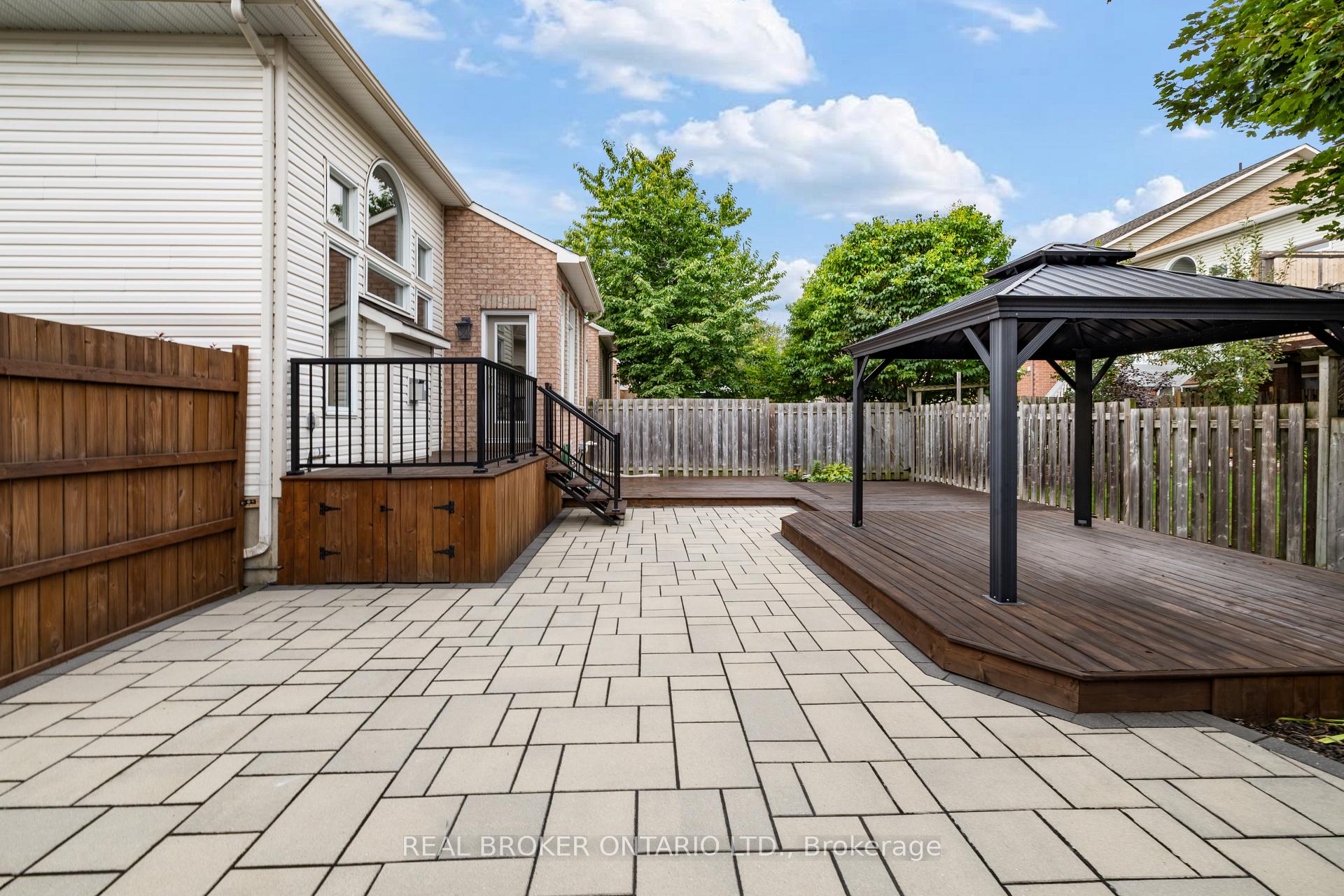 Photo 48 of 132 Macassa Circle, Ottawa, Kanata - Kanata Lakes/Heritage Hills — HOMEH