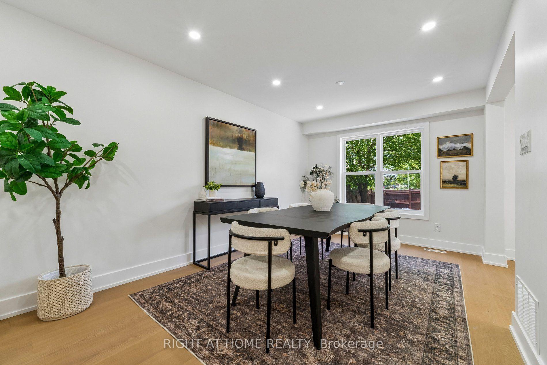 Photo 5 of 16 Ian Fleming Crescent, Whitby, Rolling Acres — HOMEH