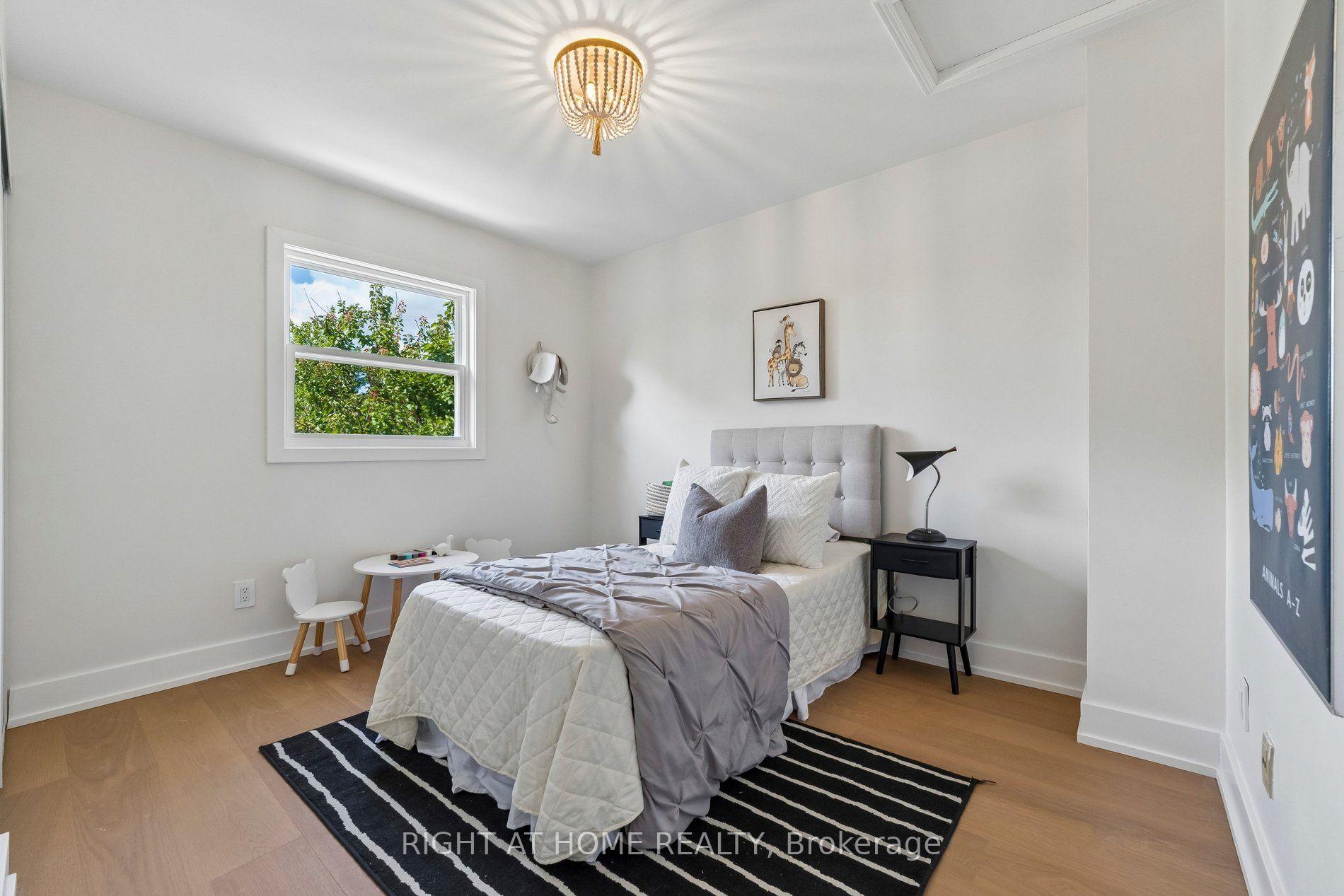 Photo 15 of 16 Ian Fleming Crescent, Whitby, Rolling Acres — HOMEH