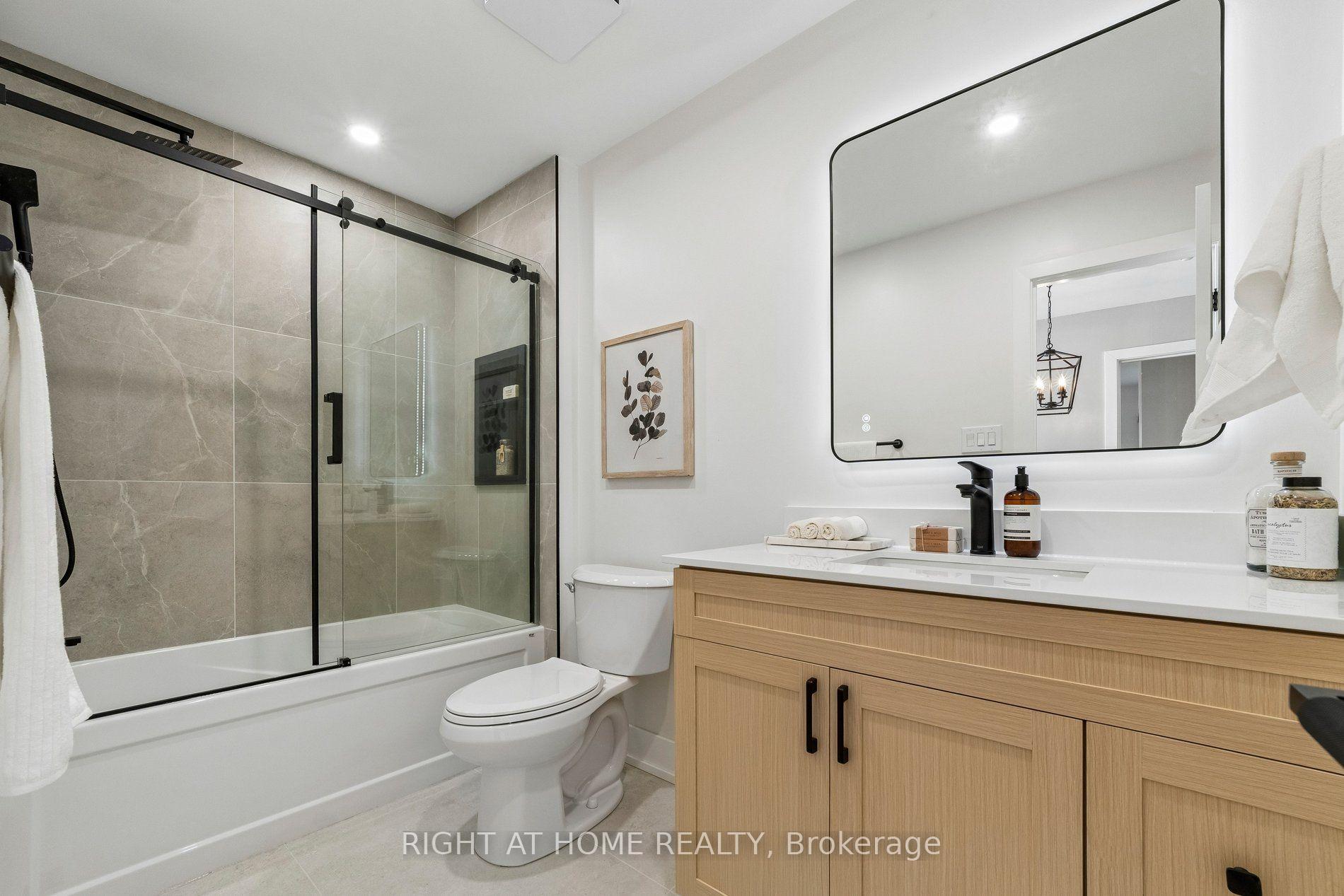 Photo 17 of 16 Ian Fleming Crescent, Whitby, Rolling Acres — HOMEH