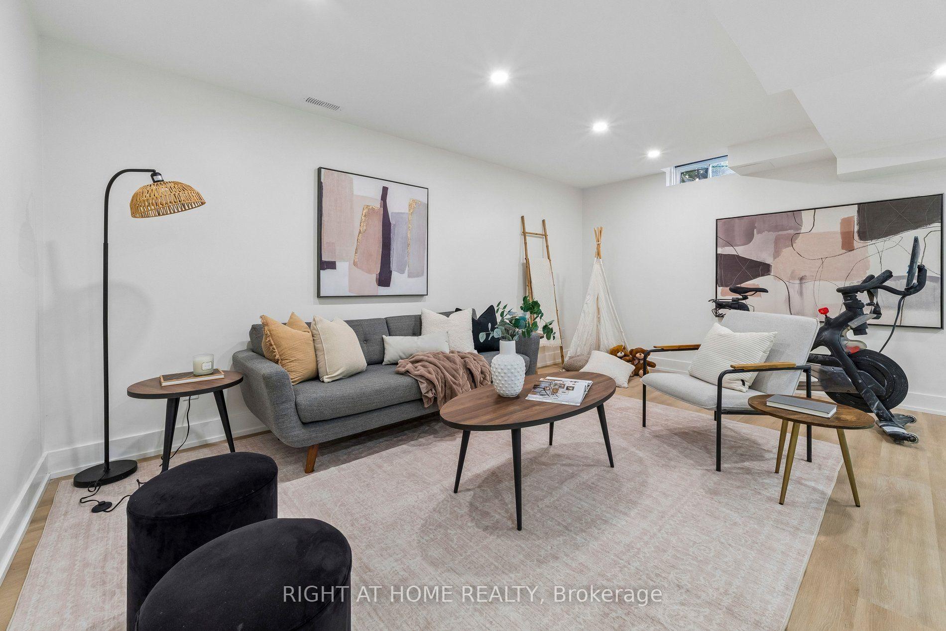 Photo 19 of 16 Ian Fleming Crescent, Whitby, Rolling Acres — HOMEH