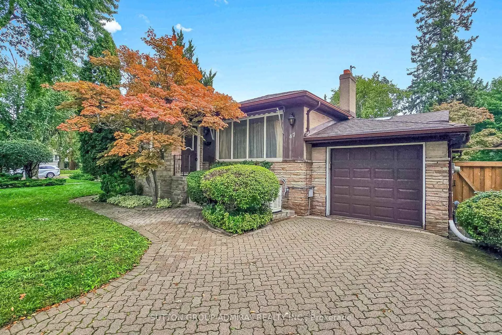 Photo 1 of 47 Talbot Road, North York, Newtonbrook West — HOMEH
