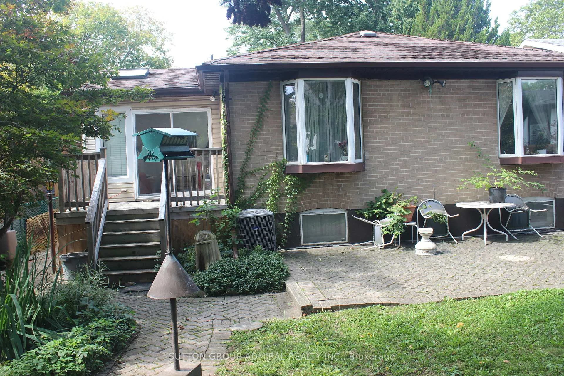 Photo 4 of 47 Talbot Road, North York, Newtonbrook West — HOMEH