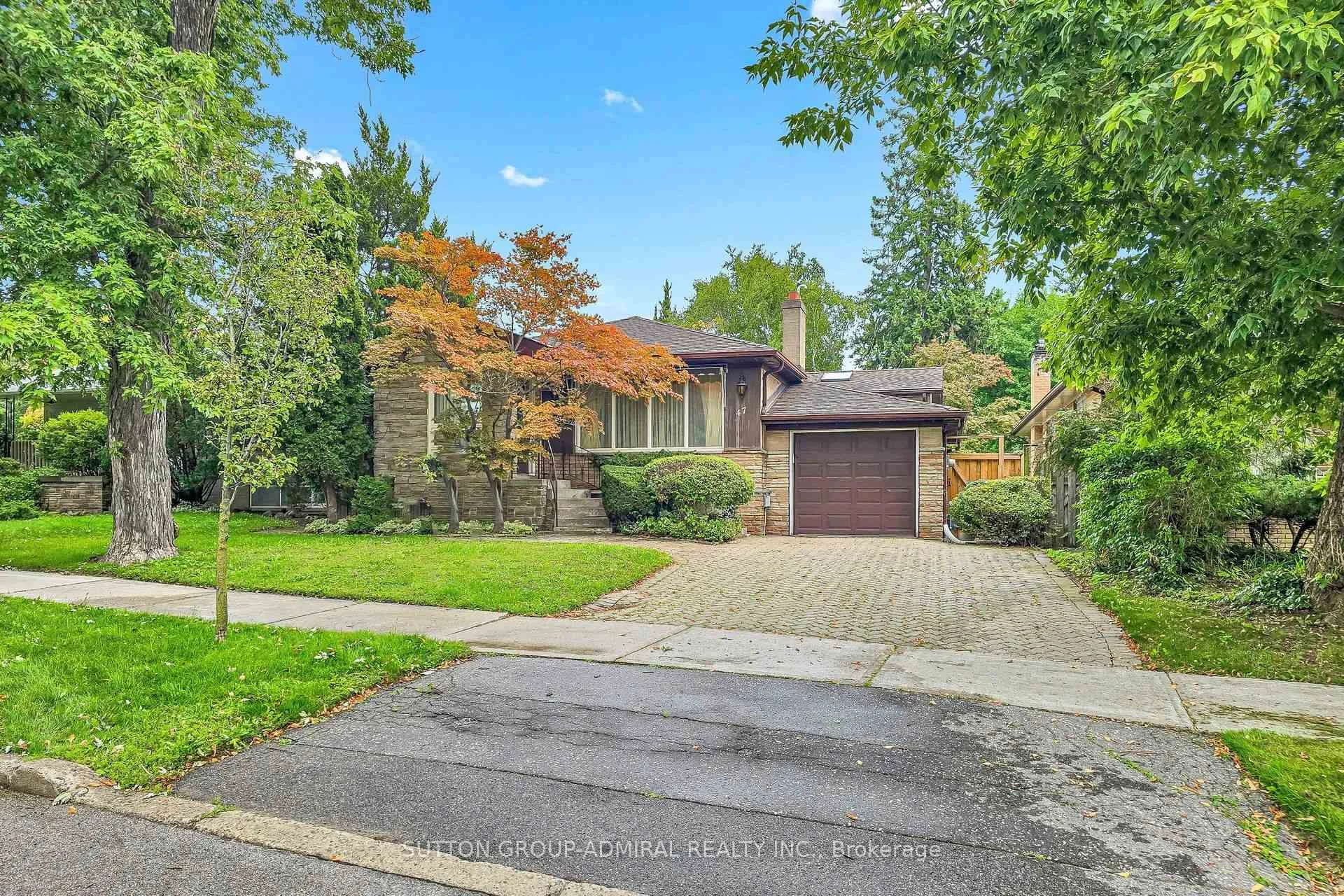 Photo 7 of 47 Talbot Road, North York, Newtonbrook West — HOMEH