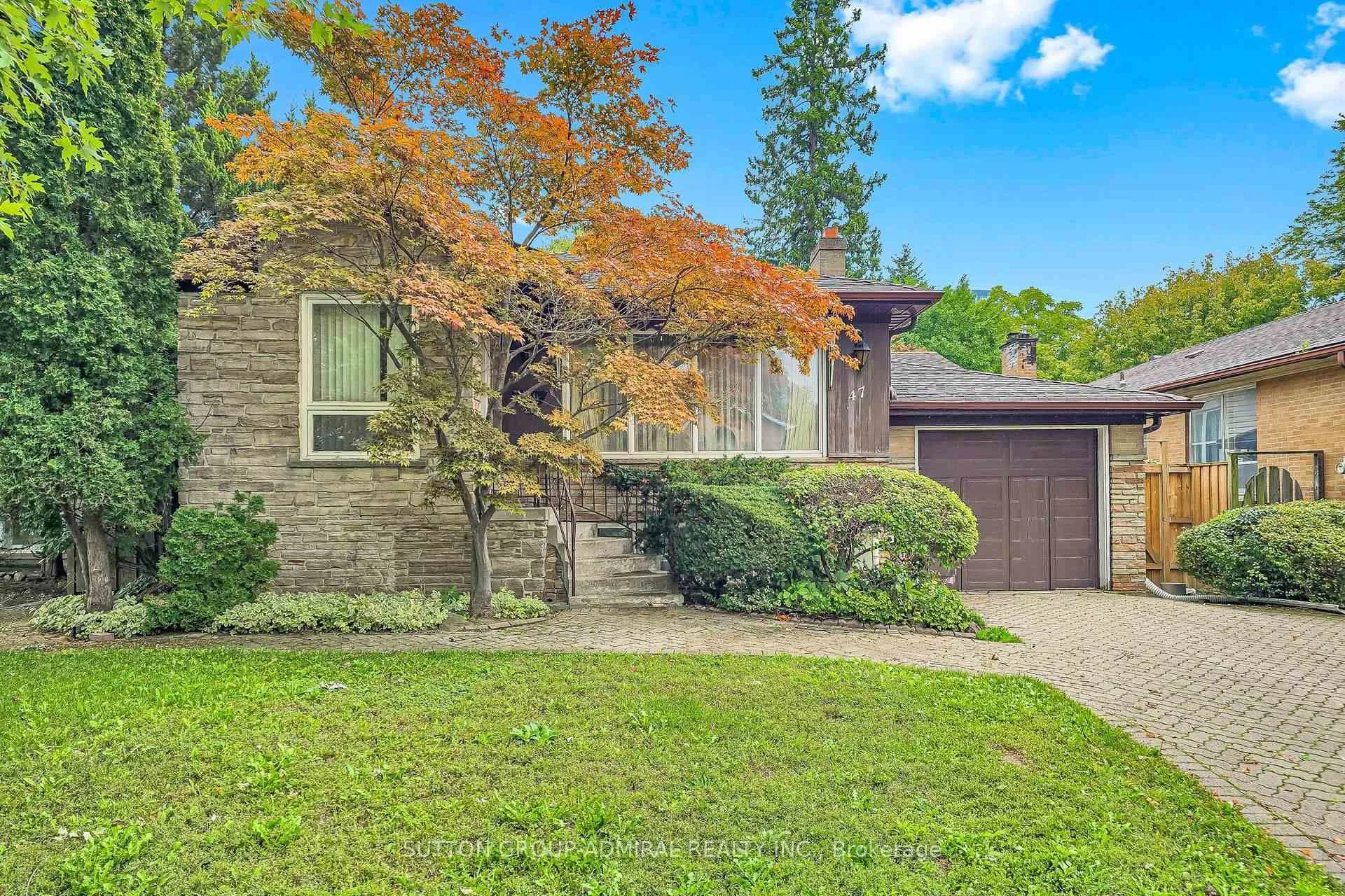 Photo 9 of 47 Talbot Road, North York, Newtonbrook West — HOMEH