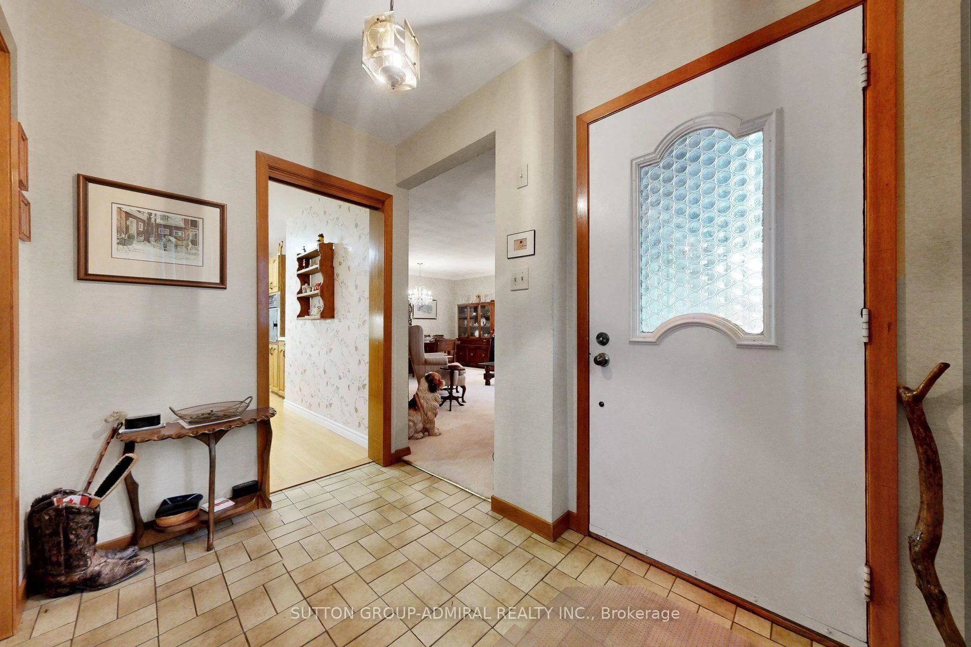 Photo 13 of 47 Talbot Road, North York, Newtonbrook West — HOMEH