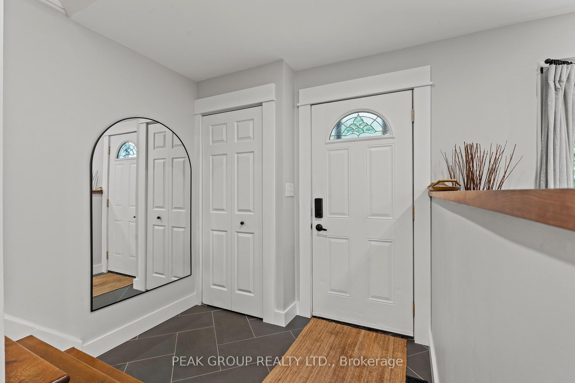 Photo 4 of 37 Elma Street, St. Catharines, Lakeport — HOMEH
