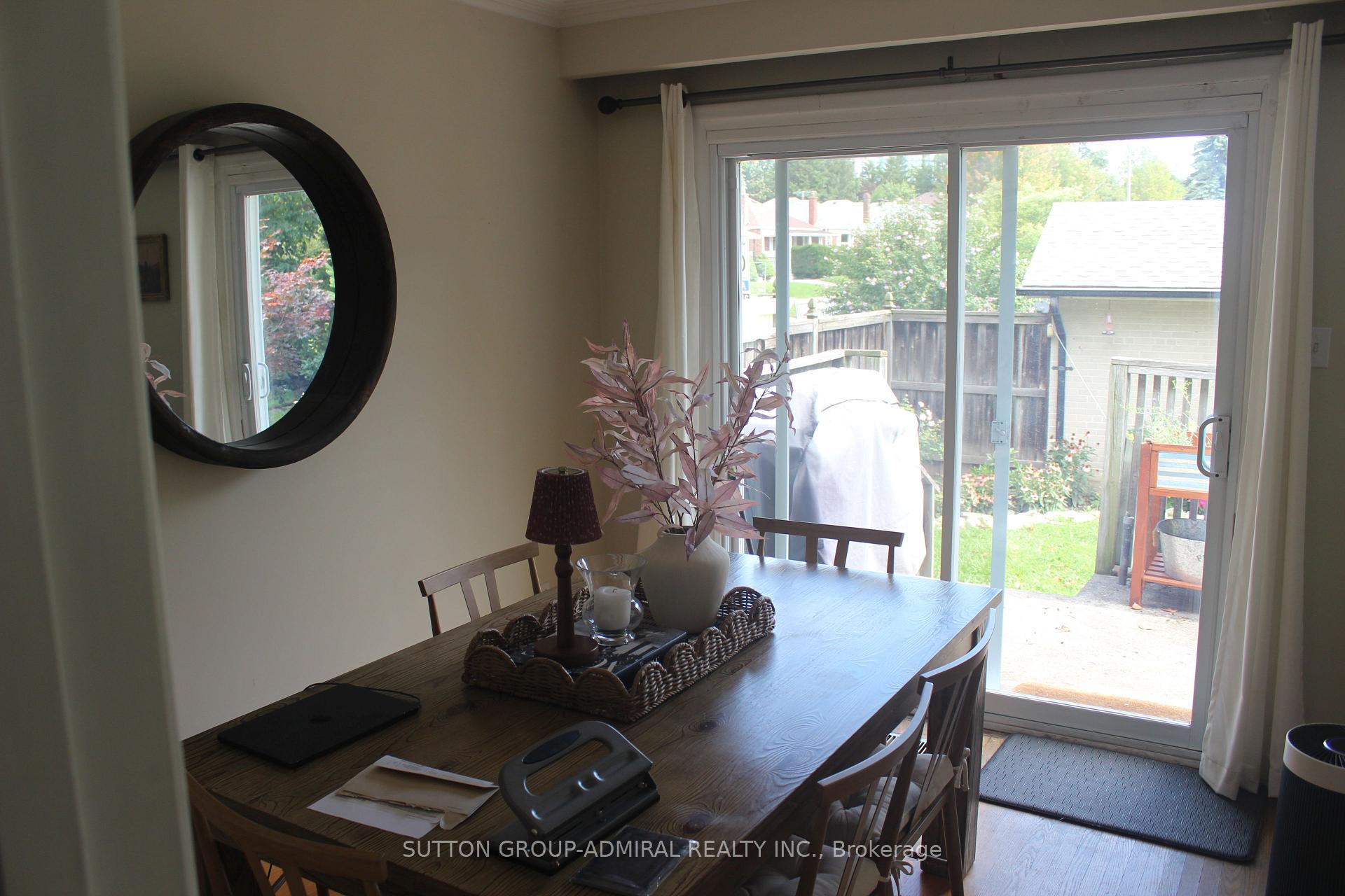 Photo 14 of 49 Talbot Road, North York, Newtonbrook West — HOMEH