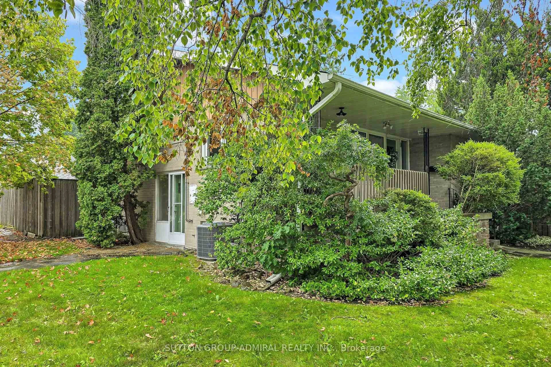 Photo 1 of 49 Talbot Road, North York, Newtonbrook West — HOMEH