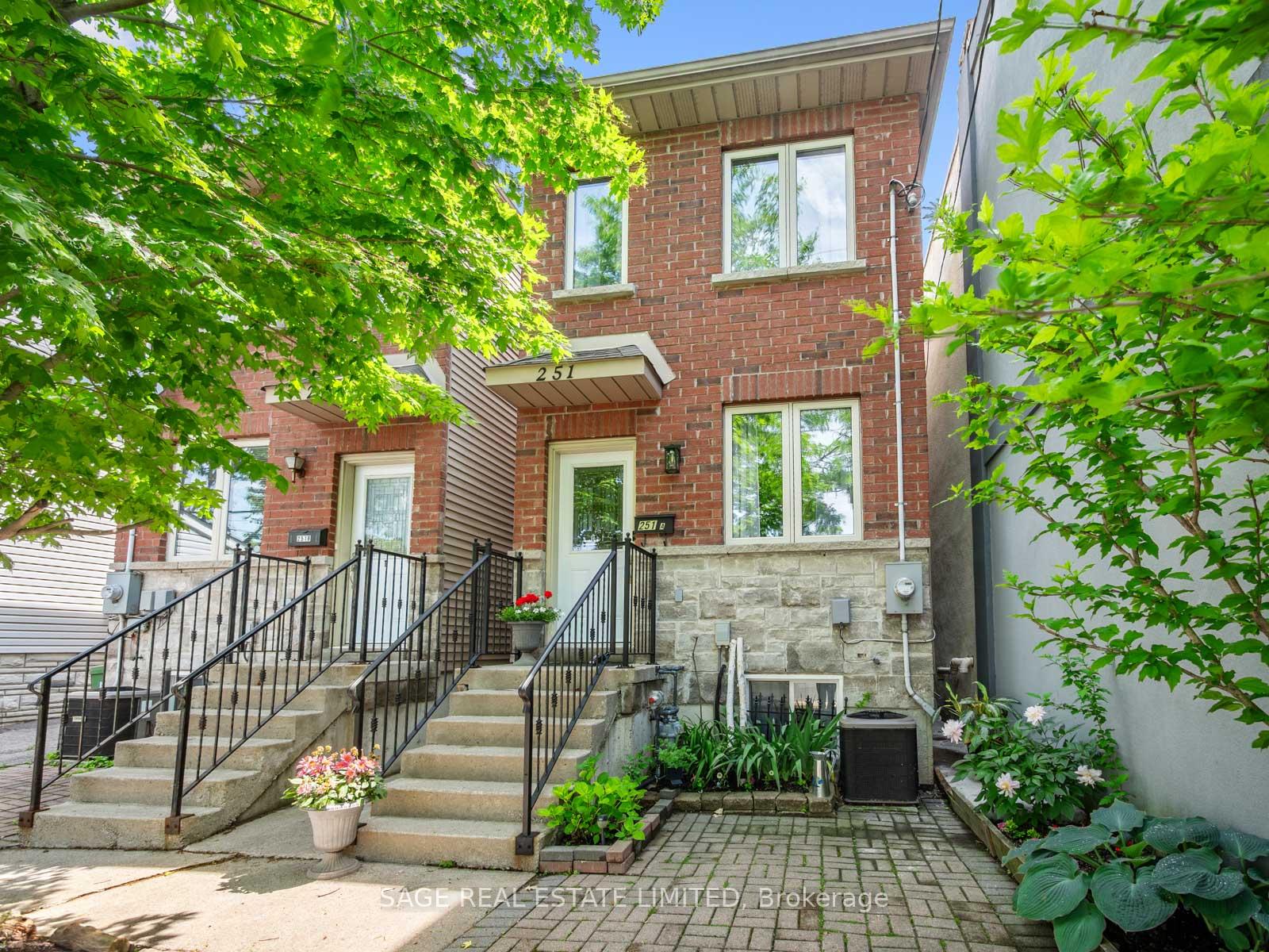 Photo of 251A Chisholm Avenue