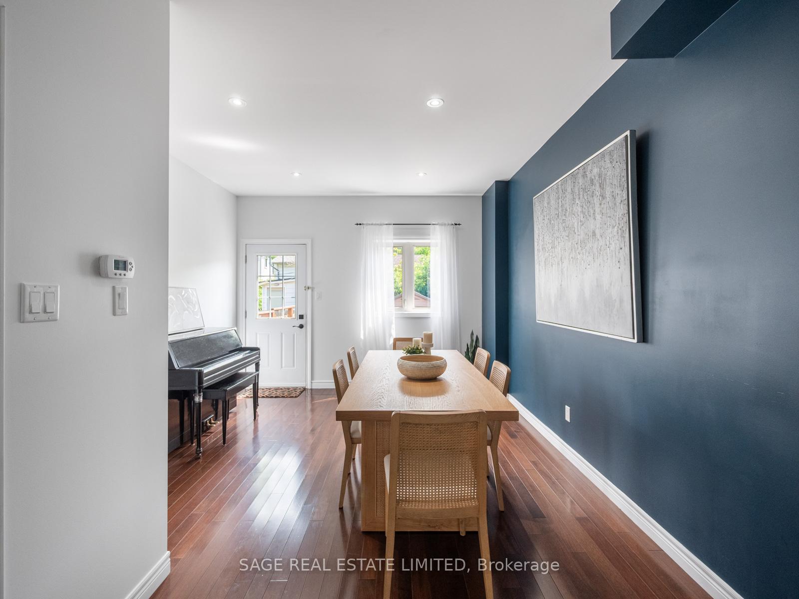 Photo 7 of 251A Chisholm Avenue, Toronto, Woodbine-Lumsden — HOMEH