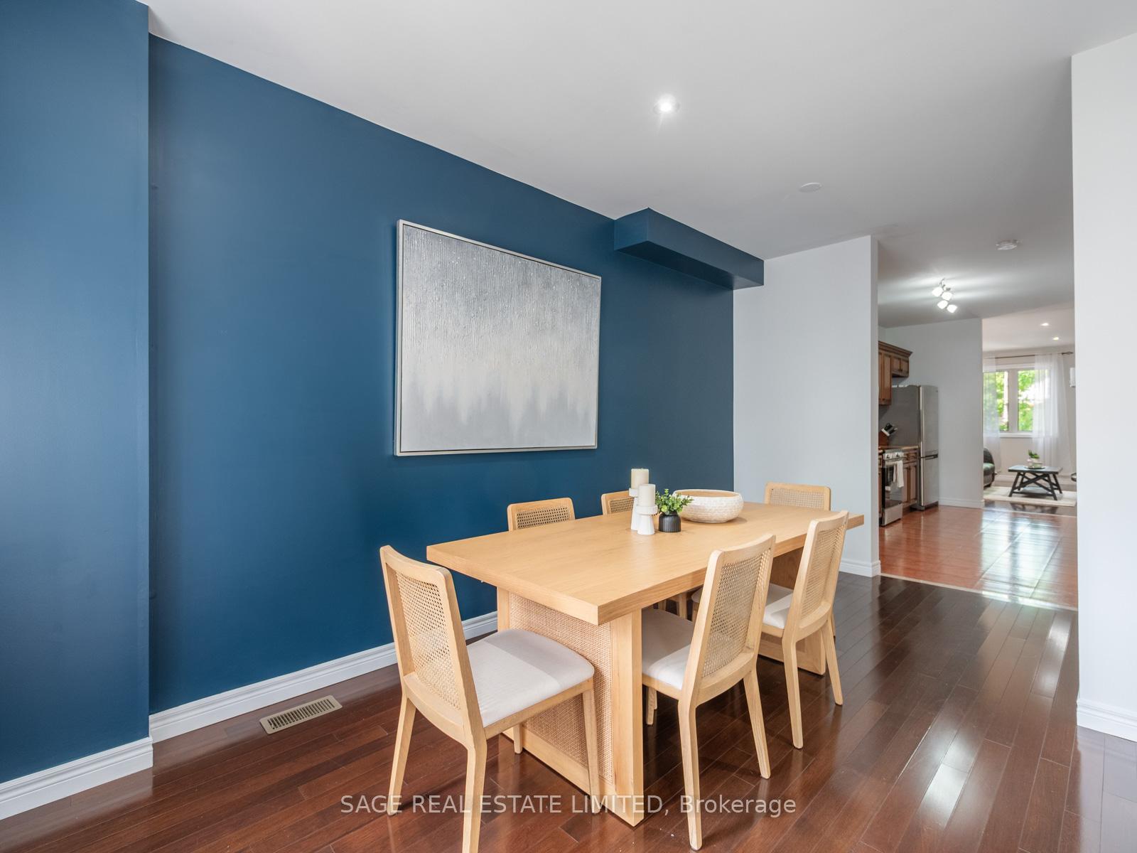 Photo 10 of 251A Chisholm Avenue, Toronto, Woodbine-Lumsden — HOMEH