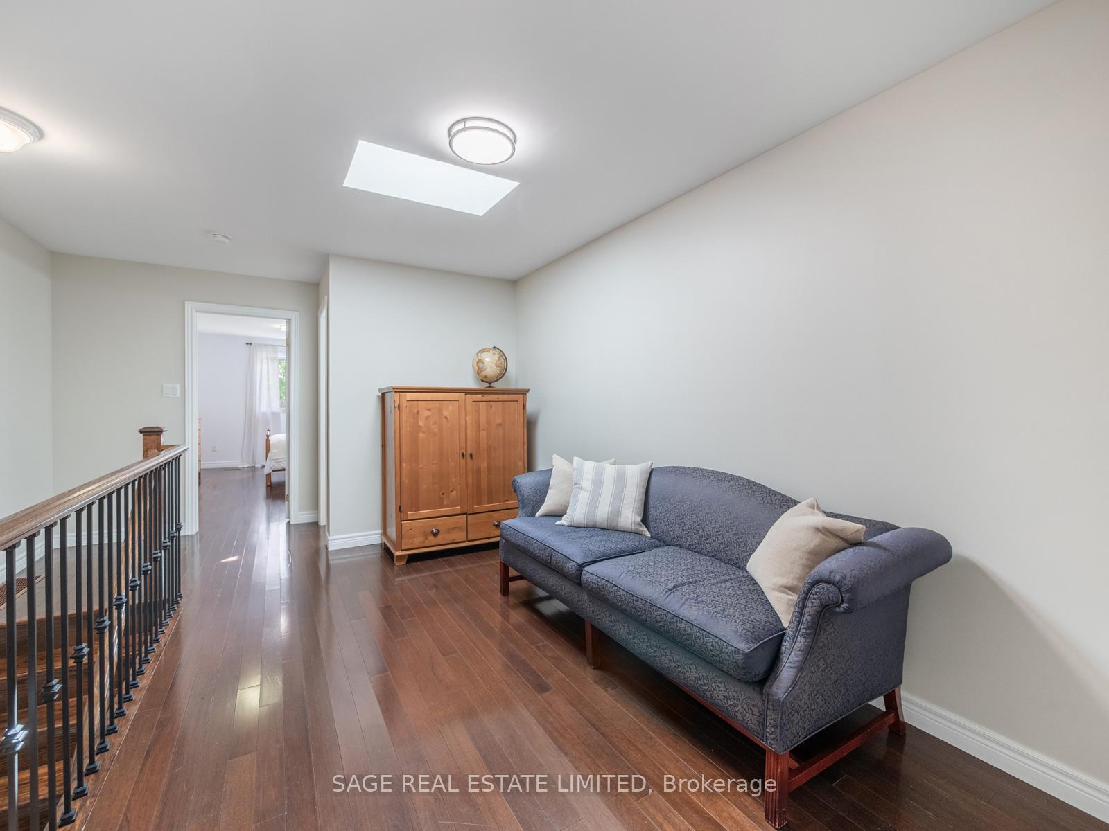 Photo 12 of 251A Chisholm Avenue, Toronto, Woodbine-Lumsden — HOMEH