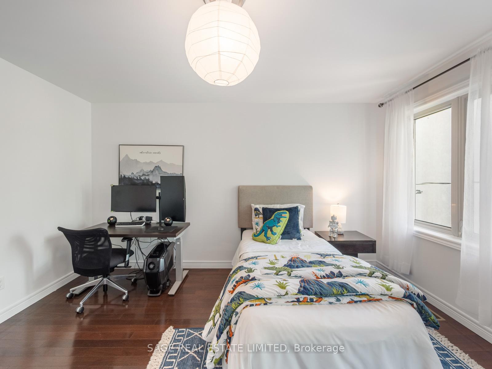 Photo 15 of 251A Chisholm Avenue, Toronto, Woodbine-Lumsden — HOMEH