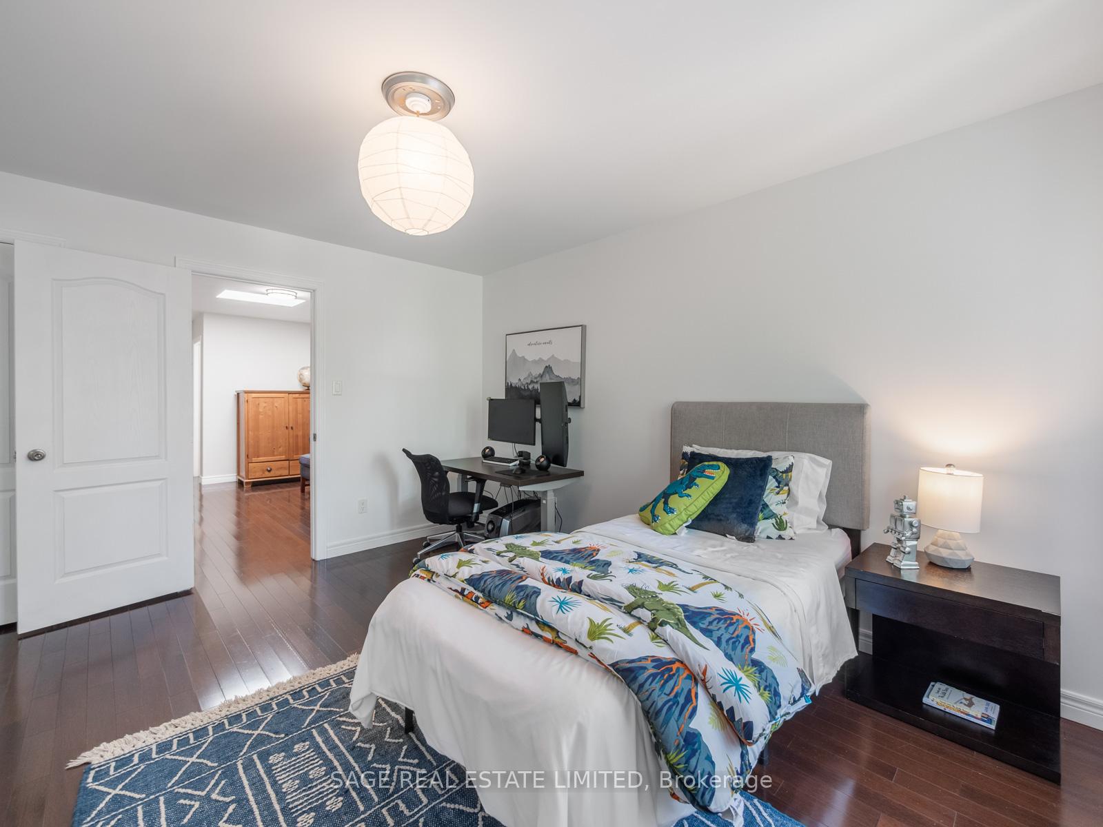 Photo 16 of 251A Chisholm Avenue, Toronto, Woodbine-Lumsden — HOMEH