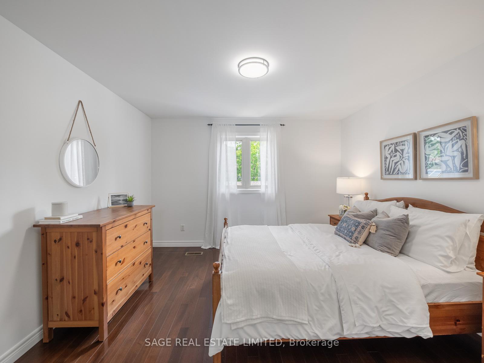 Photo 17 of 251A Chisholm Avenue, Toronto, Woodbine-Lumsden — HOMEH