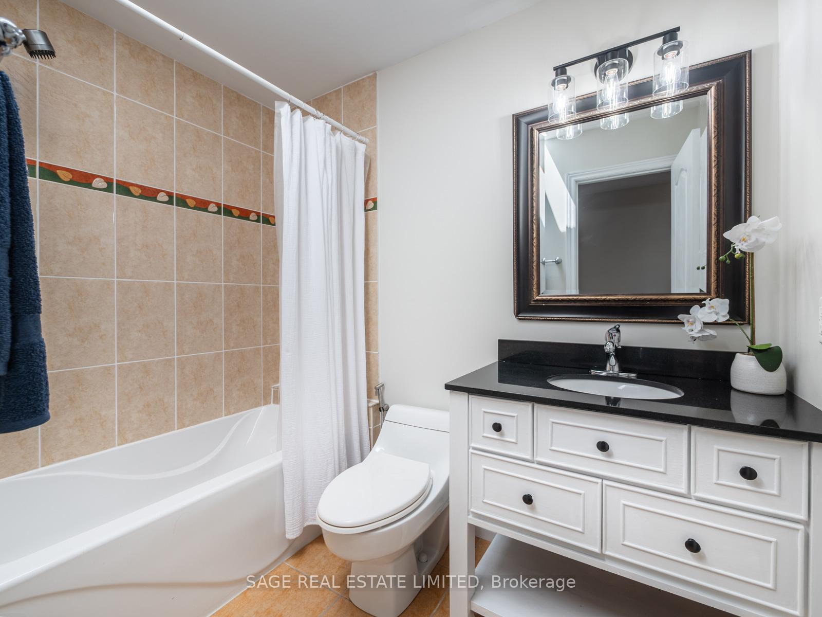 Photo 21 of 251A Chisholm Avenue, Toronto, Woodbine-Lumsden — HOMEH