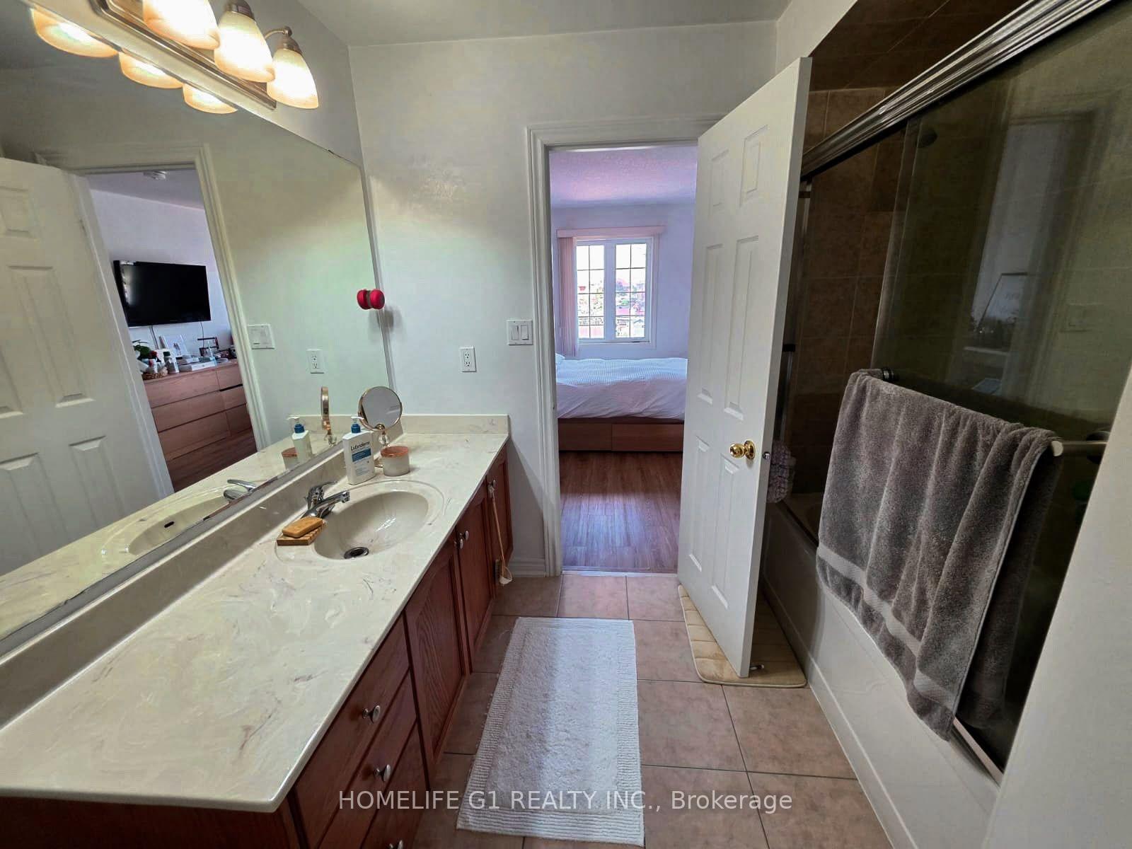 Photo 17 of 62 Dewside Drive, Brampton, Sandringham-Wellington — HOMEH