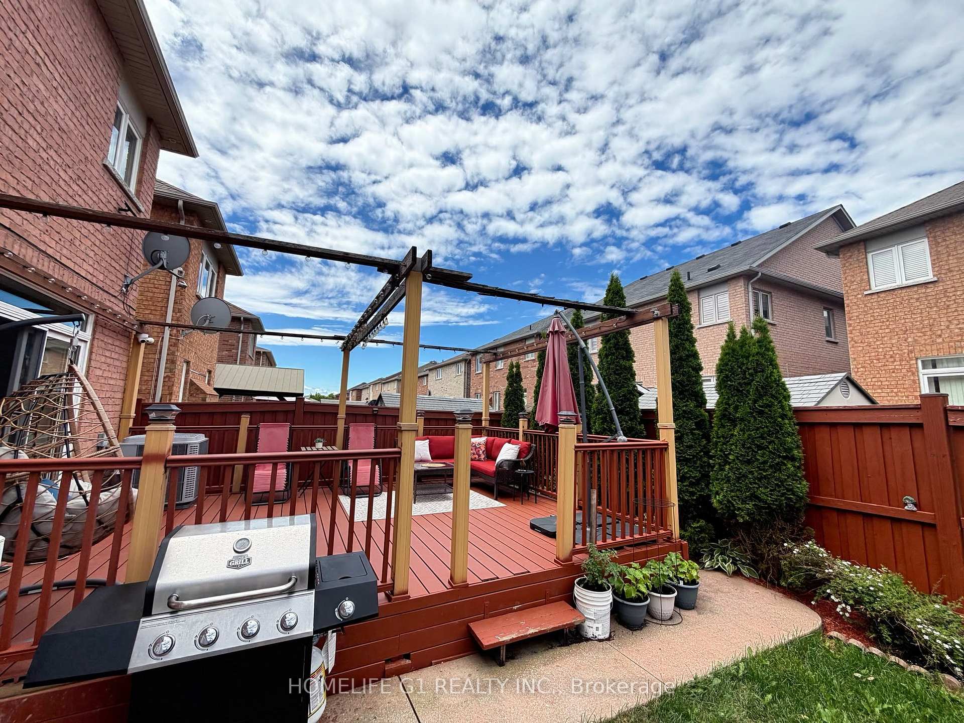 Photo 32 of 62 Dewside Drive, Brampton, Sandringham-Wellington — HOMEH