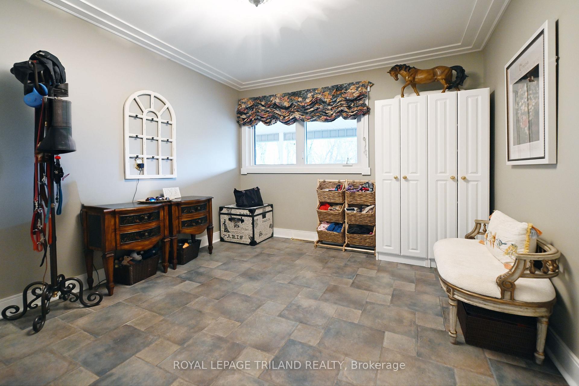 Photo 6 of 7570 Talbot Trail, Chatham-Kent, Blenheim — HOMEH