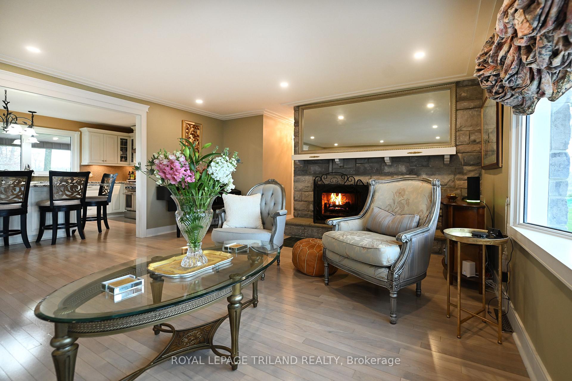 Photo 8 of 7570 Talbot Trail, Chatham-Kent, Blenheim — HOMEH