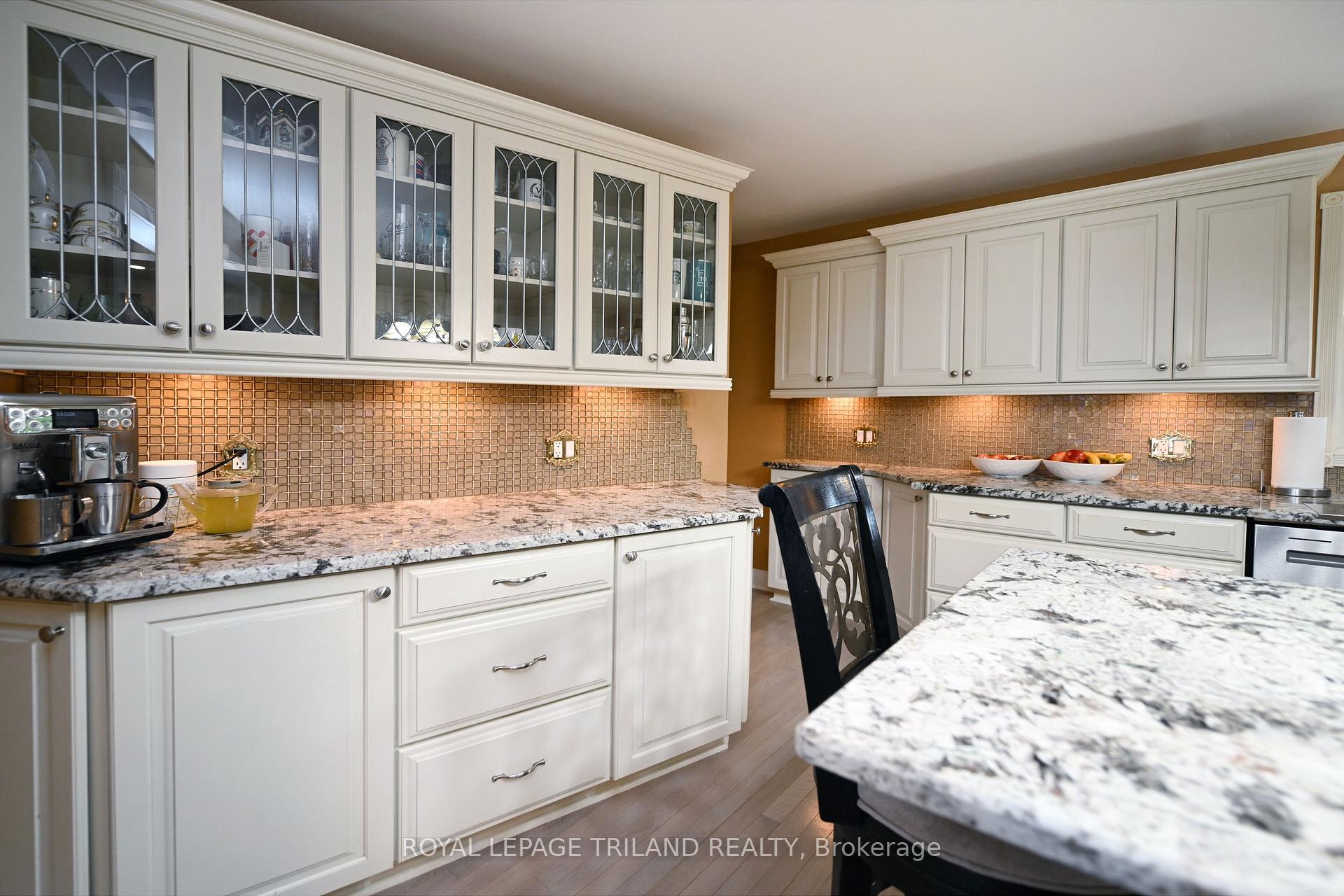 Photo 10 of 7570 Talbot Trail, Chatham-Kent, Blenheim — HOMEH