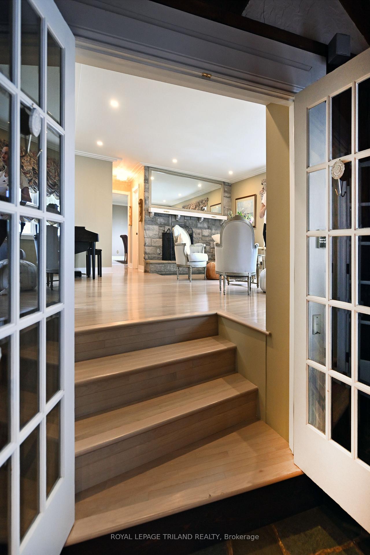Photo 12 of 7570 Talbot Trail, Chatham-Kent, Blenheim — HOMEH