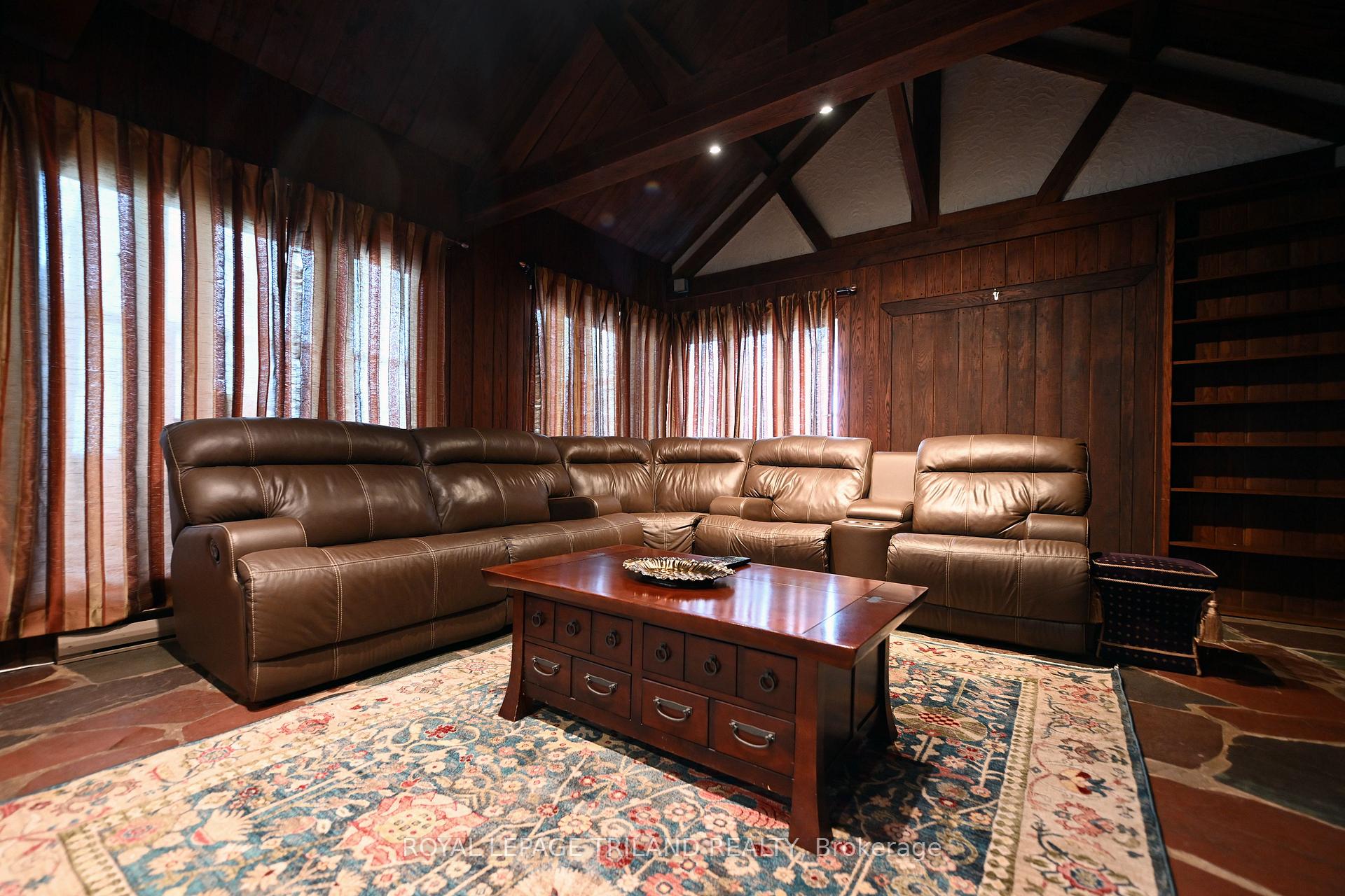 Photo 14 of 7570 Talbot Trail, Chatham-Kent, Blenheim — HOMEH