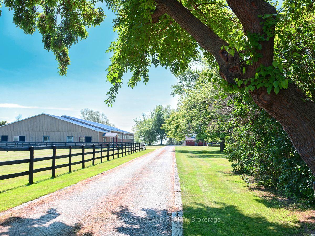 Photo 25 of 7570 Talbot Trail, Chatham-Kent, Blenheim — HOMEH