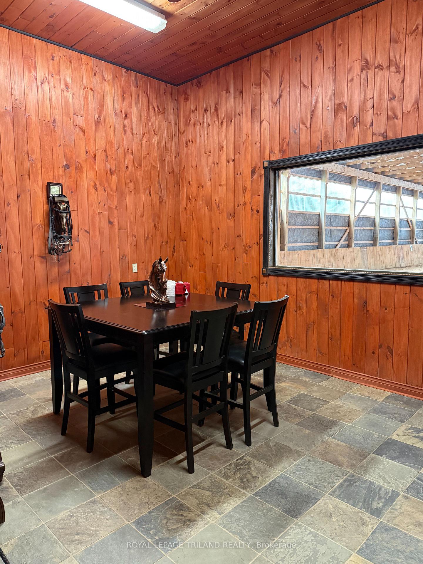 Photo 32 of 7570 Talbot Trail, Chatham-Kent, Blenheim — HOMEH