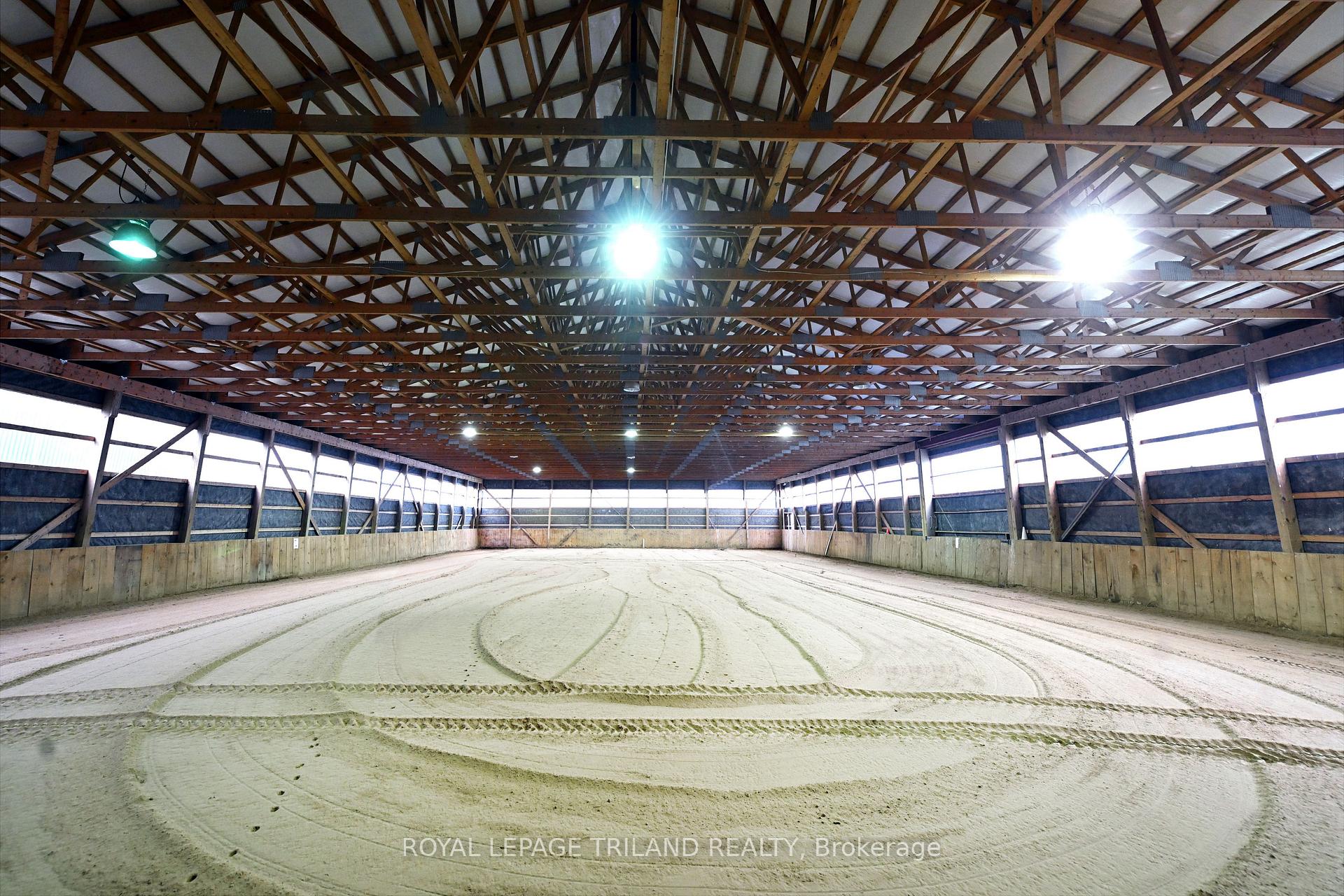 Photo 33 of 7570 Talbot Trail, Chatham-Kent, Blenheim — HOMEH