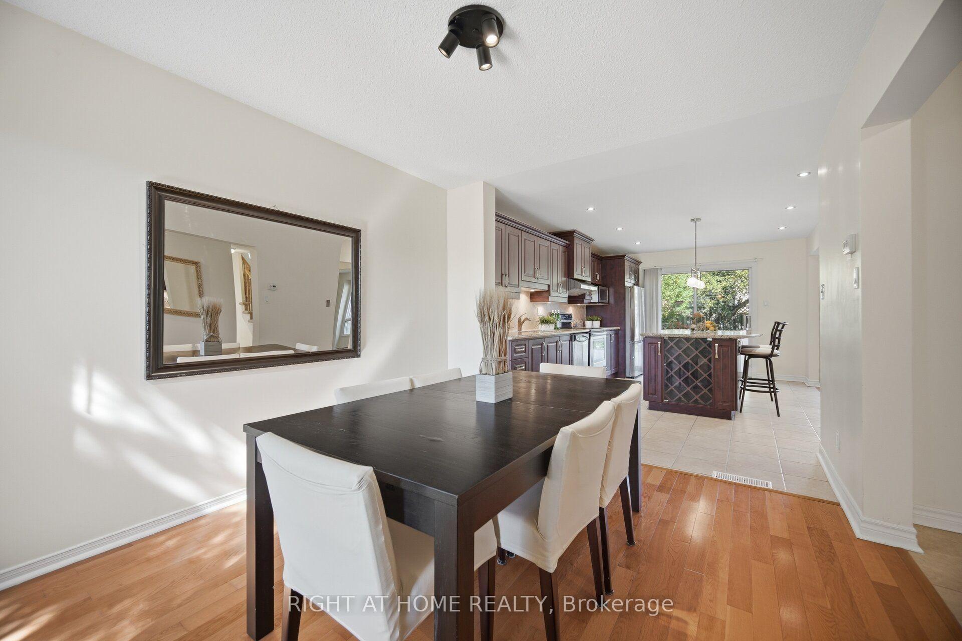 Photo 12 of 236 Austin Drive, Markham, Unionville — HOMEH