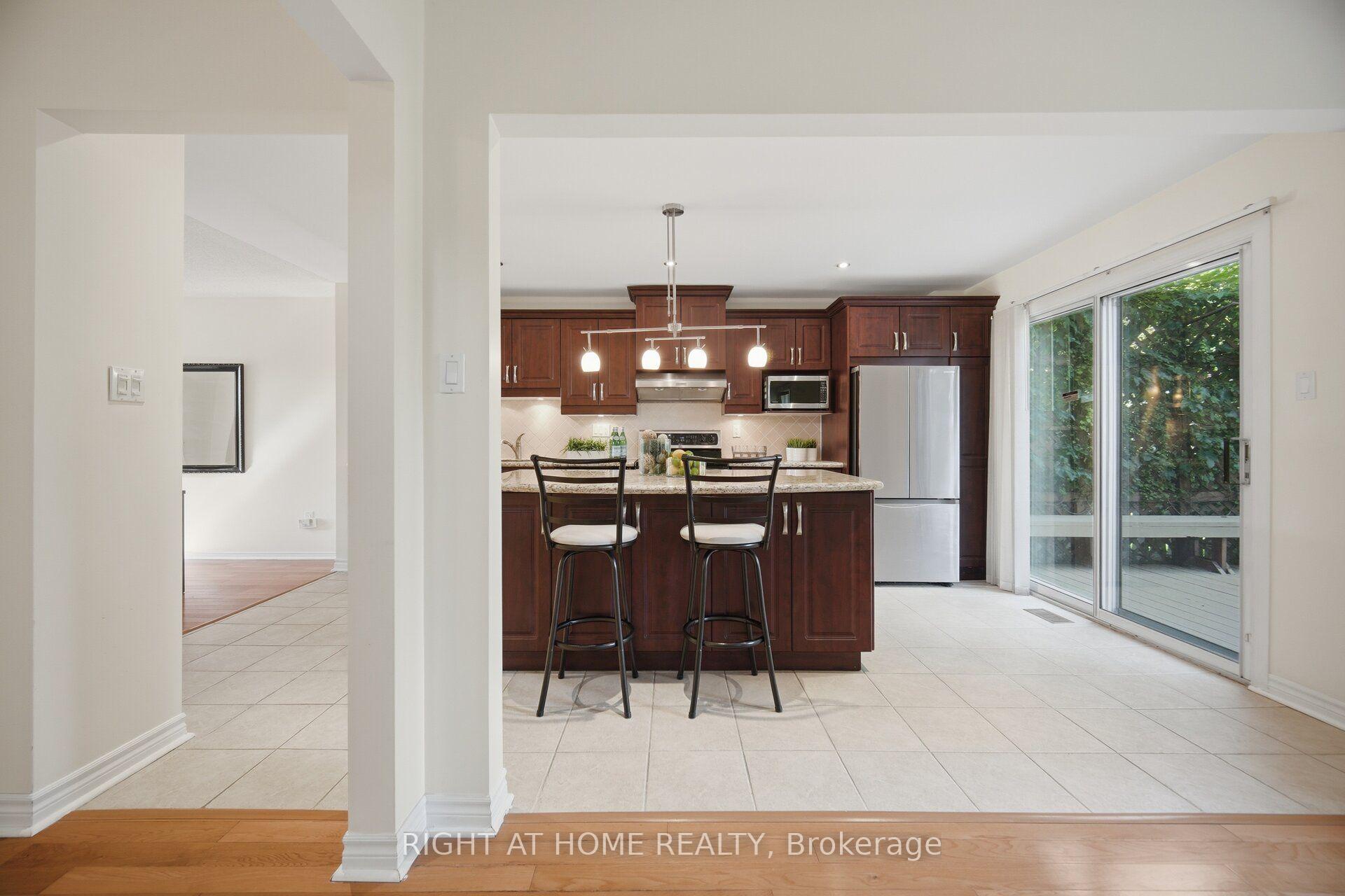 Photo 16 of 236 Austin Drive, Markham, Unionville — HOMEH