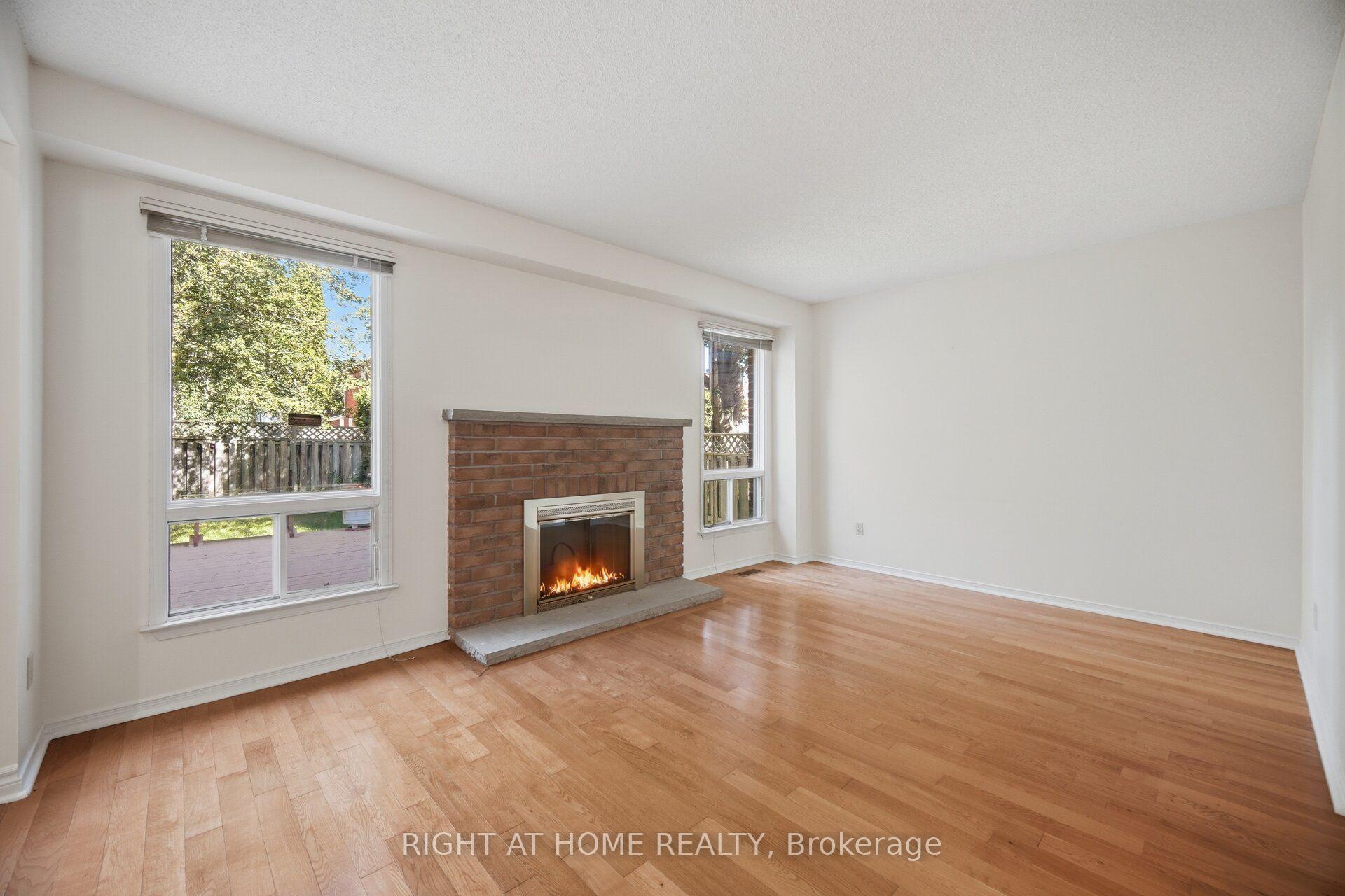Photo 19 of 236 Austin Drive, Markham, Unionville — HOMEH