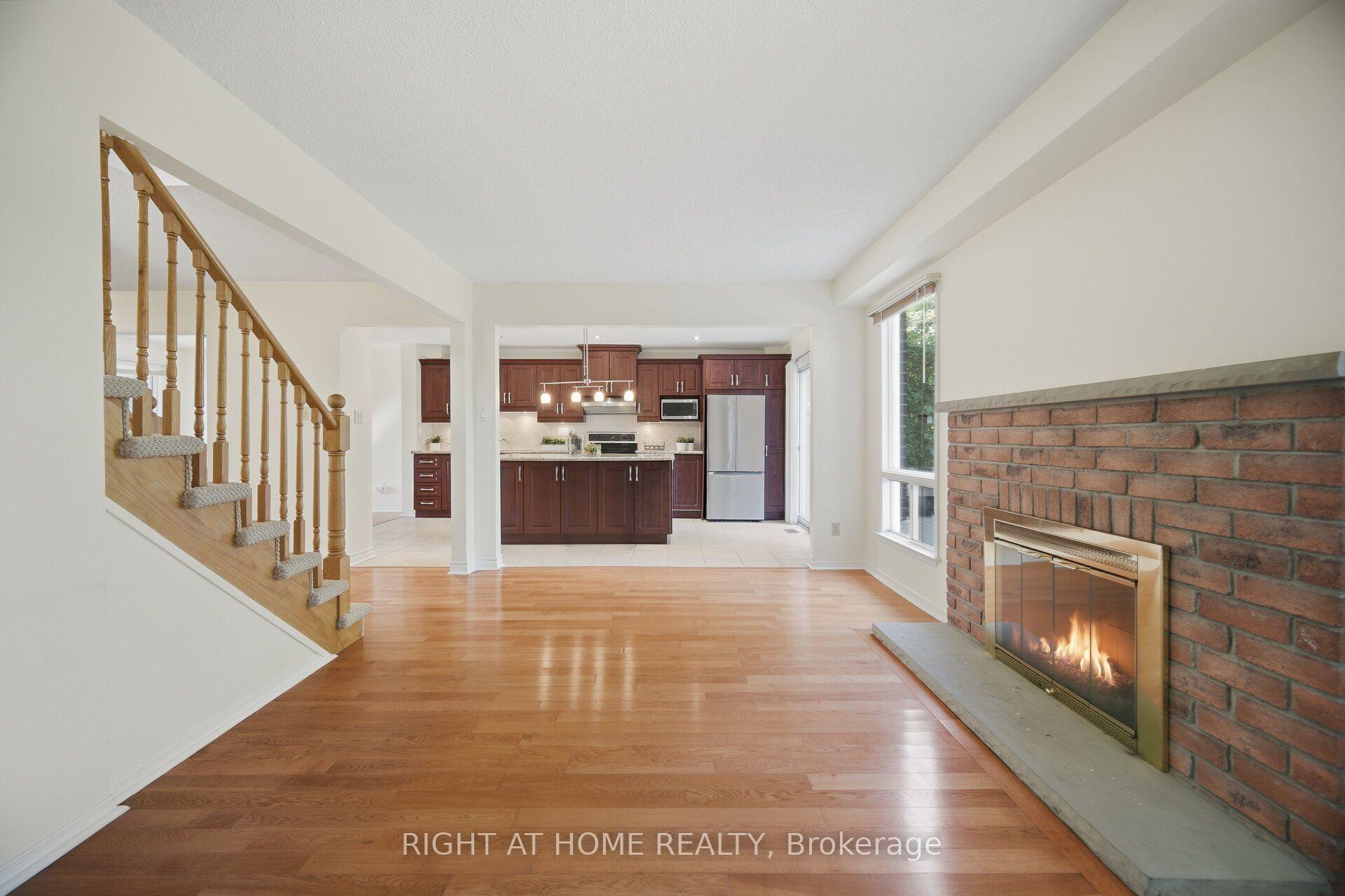 Photo 20 of 236 Austin Drive, Markham, Unionville — HOMEH