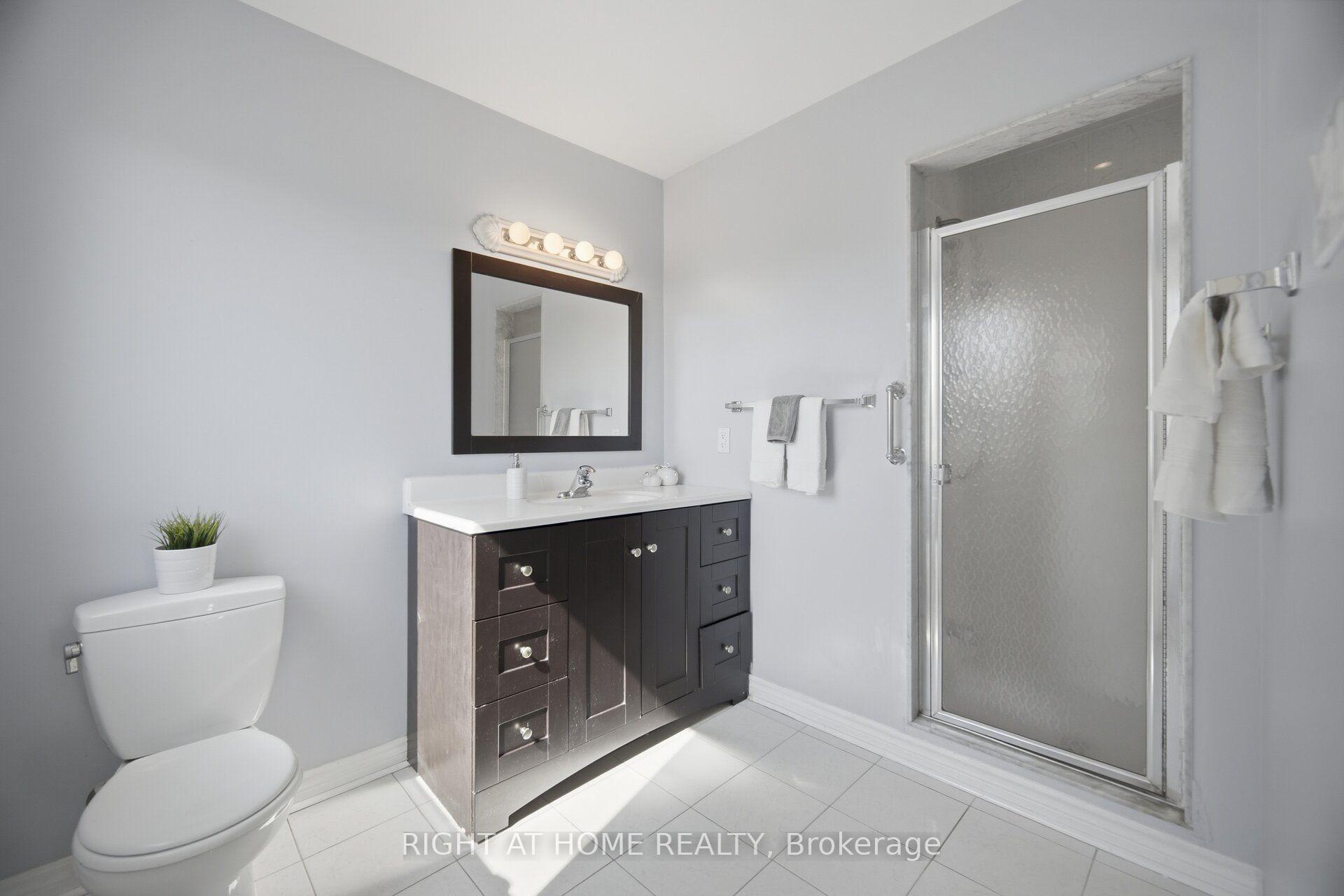 Photo 26 of 236 Austin Drive, Markham, Unionville — HOMEH