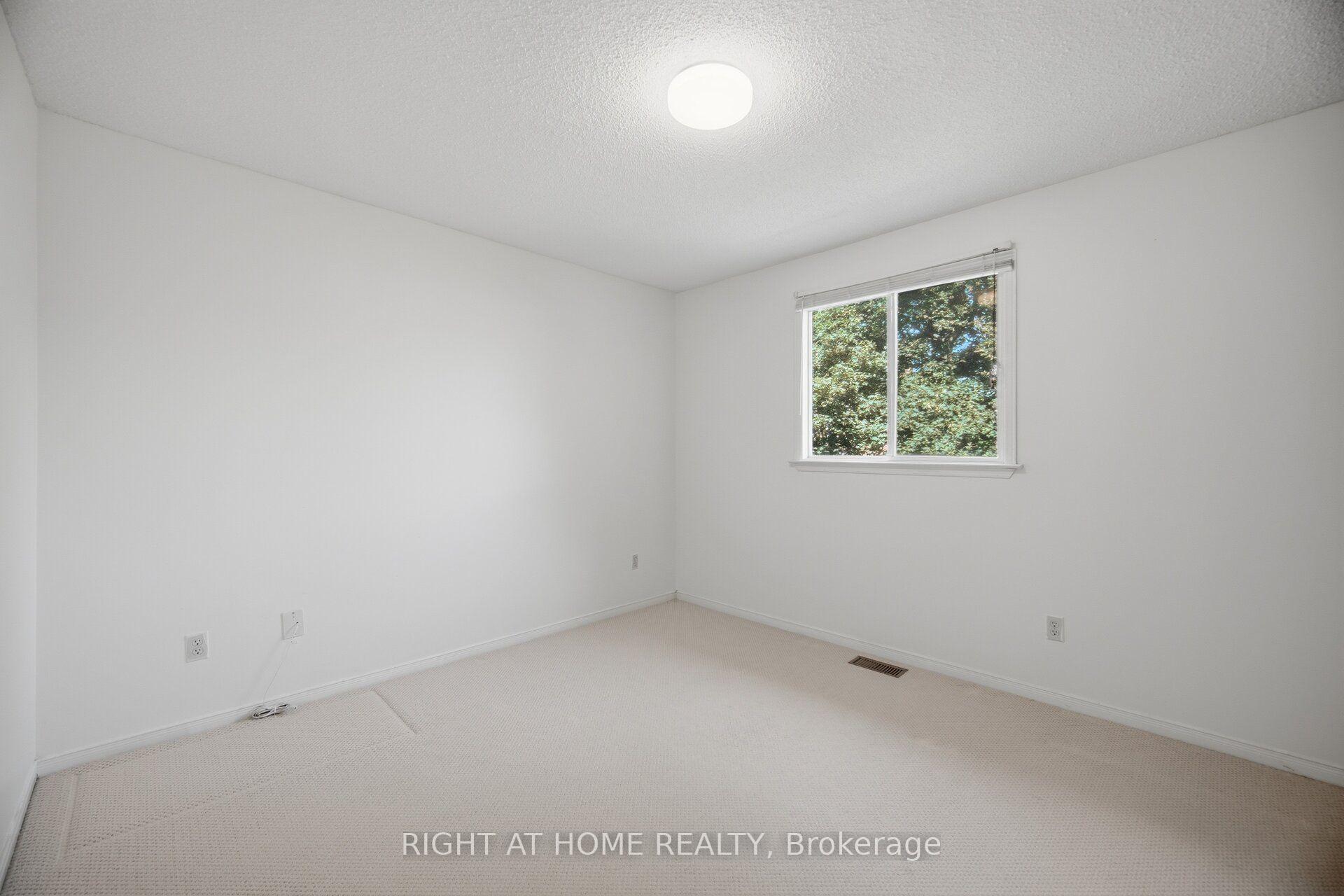 Photo 31 of 236 Austin Drive, Markham, Unionville — HOMEH