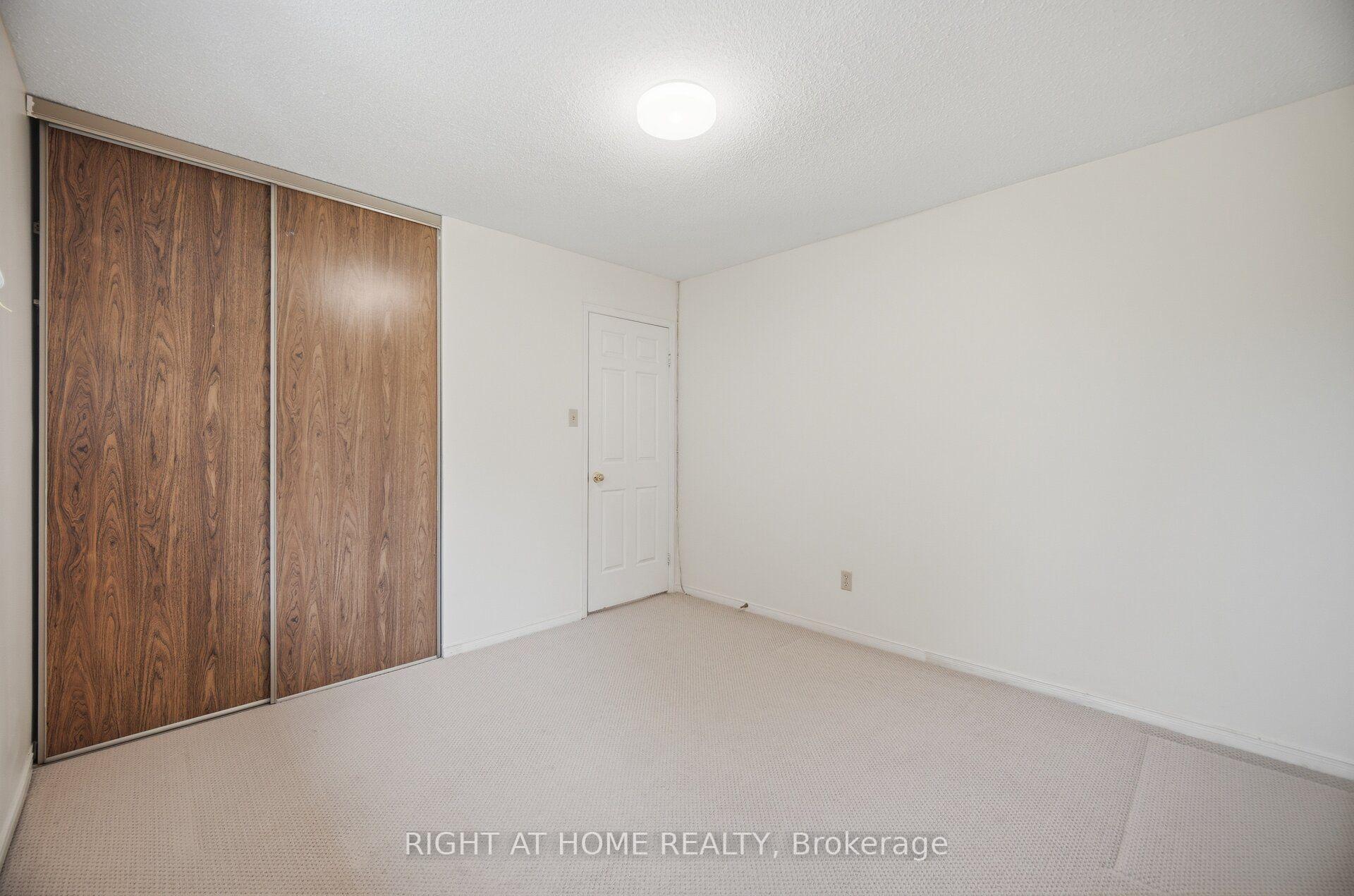 Photo 32 of 236 Austin Drive, Markham, Unionville — HOMEH