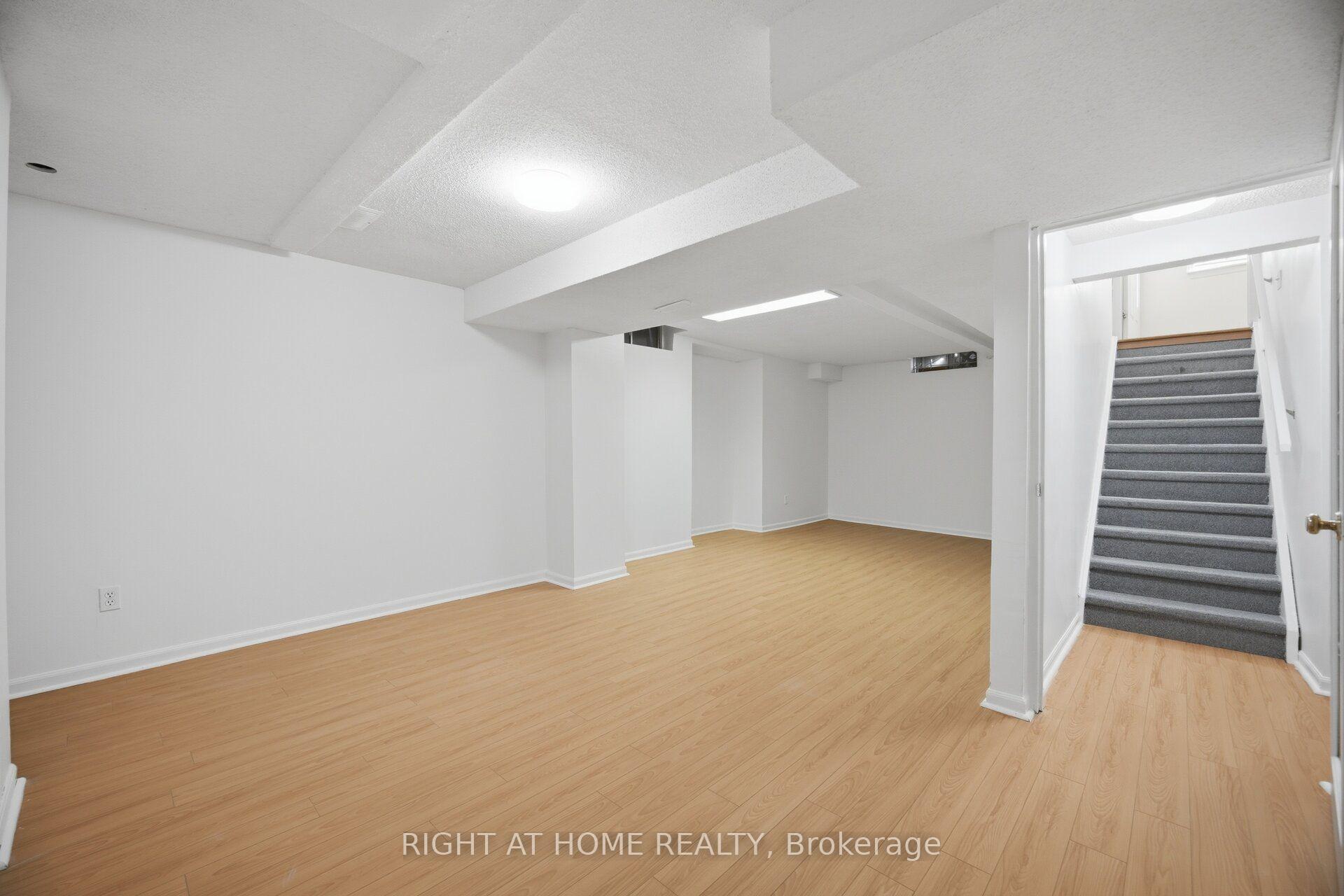 Photo 34 of 236 Austin Drive, Markham, Unionville — HOMEH