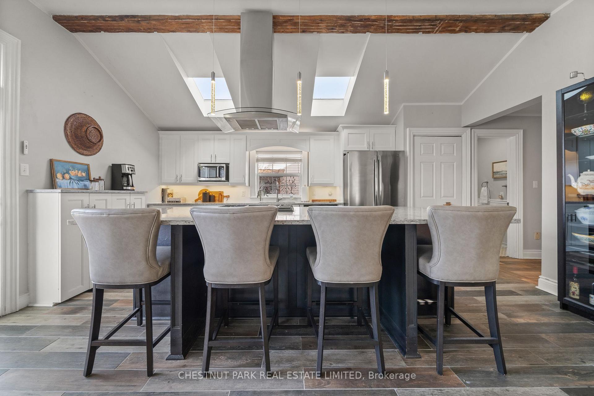 Photo 8 of 14782 Loyalist Parkway, Prince Edward County, Hallowell — HOMEH