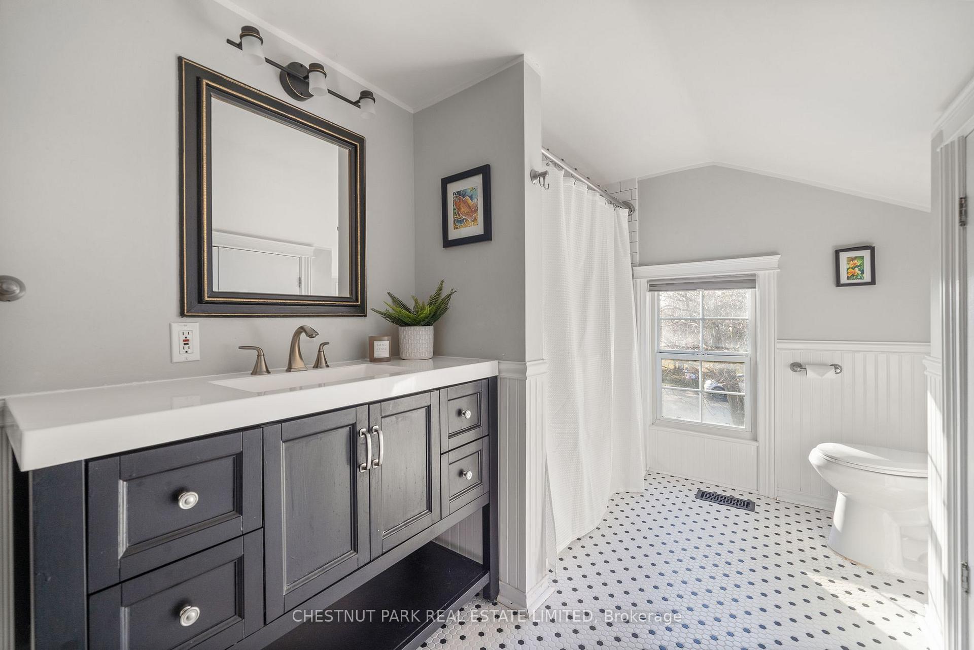 Photo 23 of 14782 Loyalist Parkway, Prince Edward County, Hallowell — HOMEH